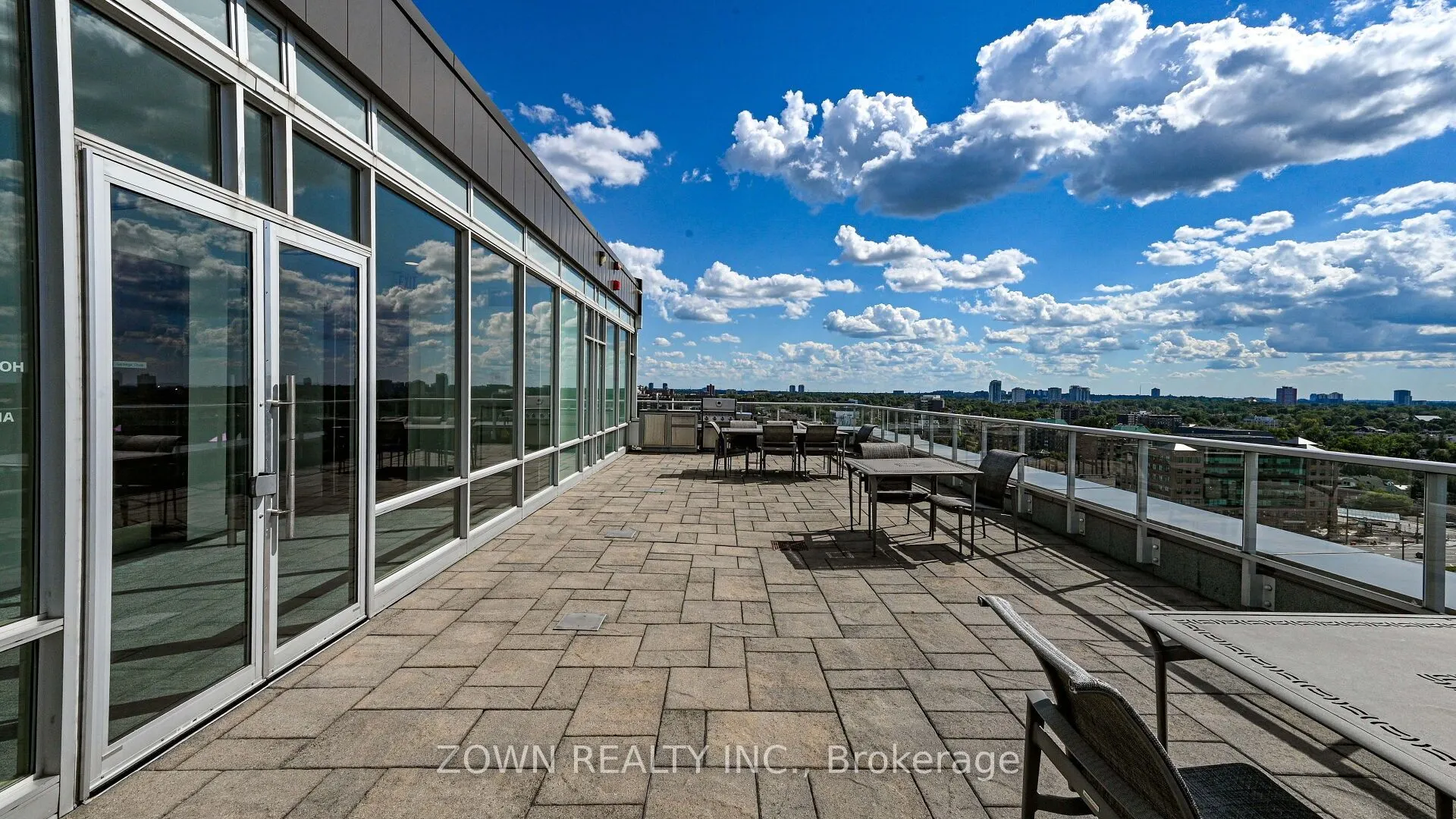 201 PARKDALE Avenue, #807
