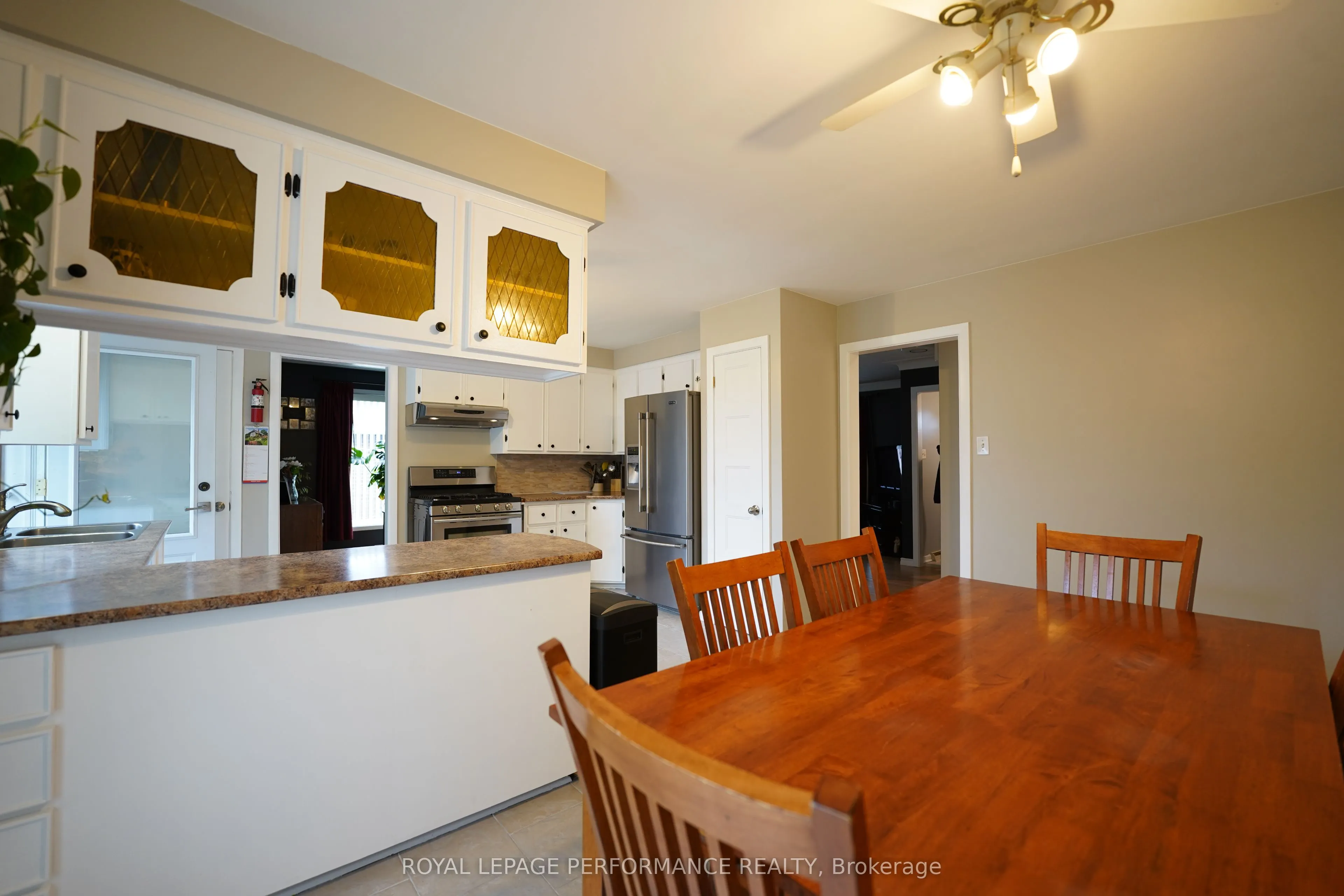 808 Carleton Street