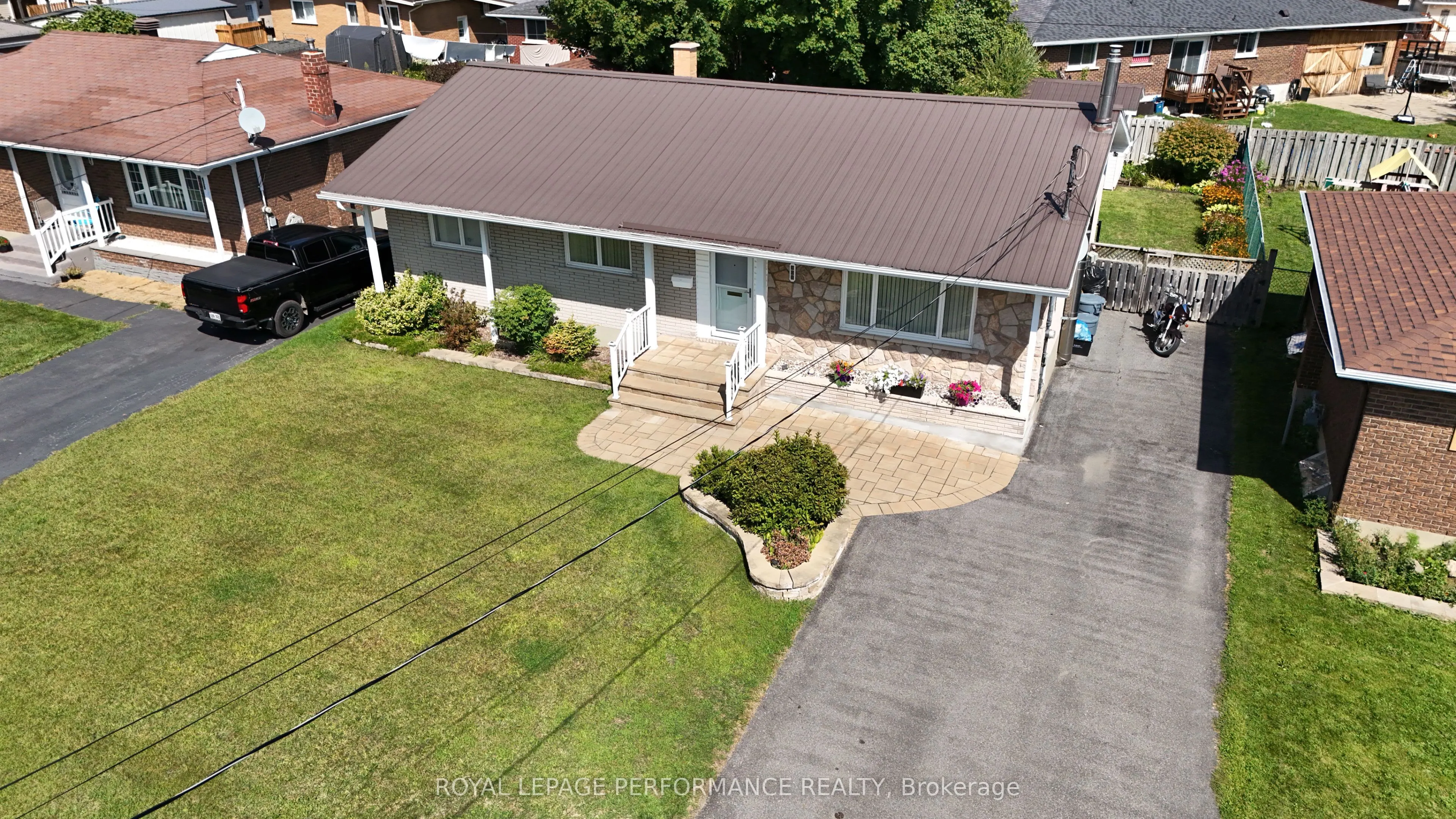 808 Carleton Street