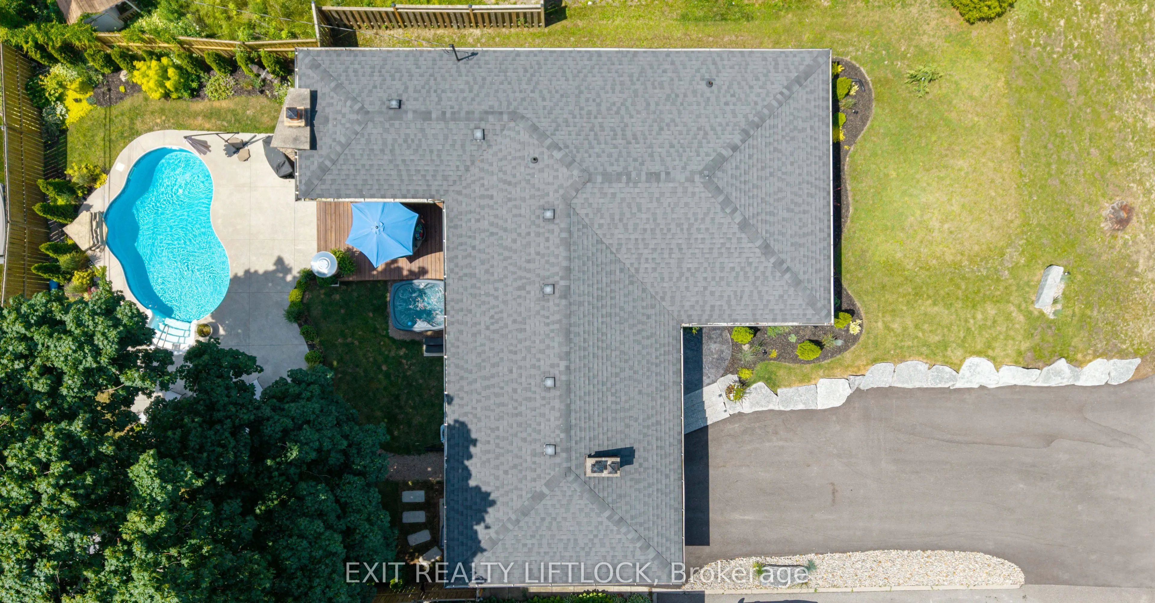 865 Kensington Drive