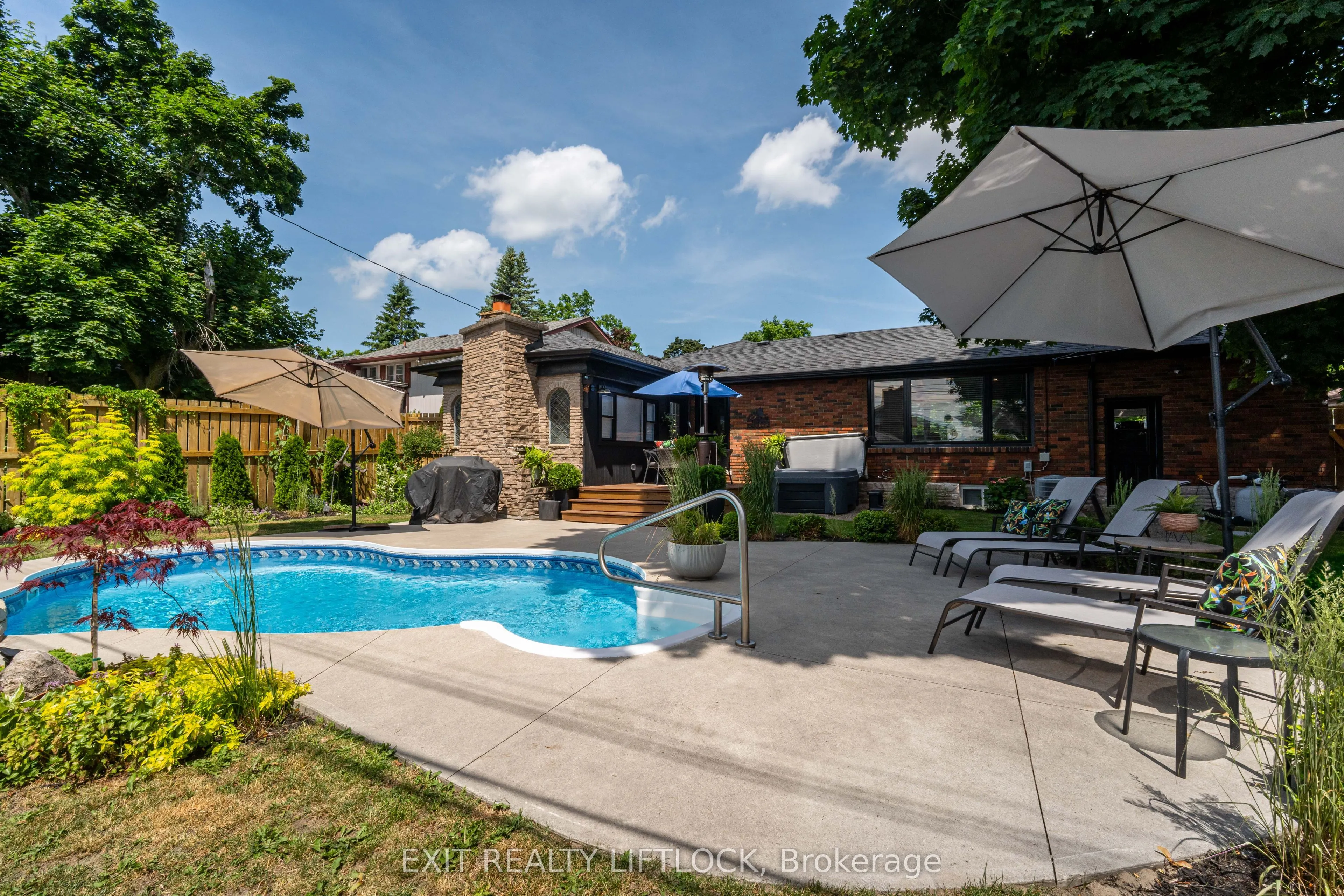 865 Kensington Drive
