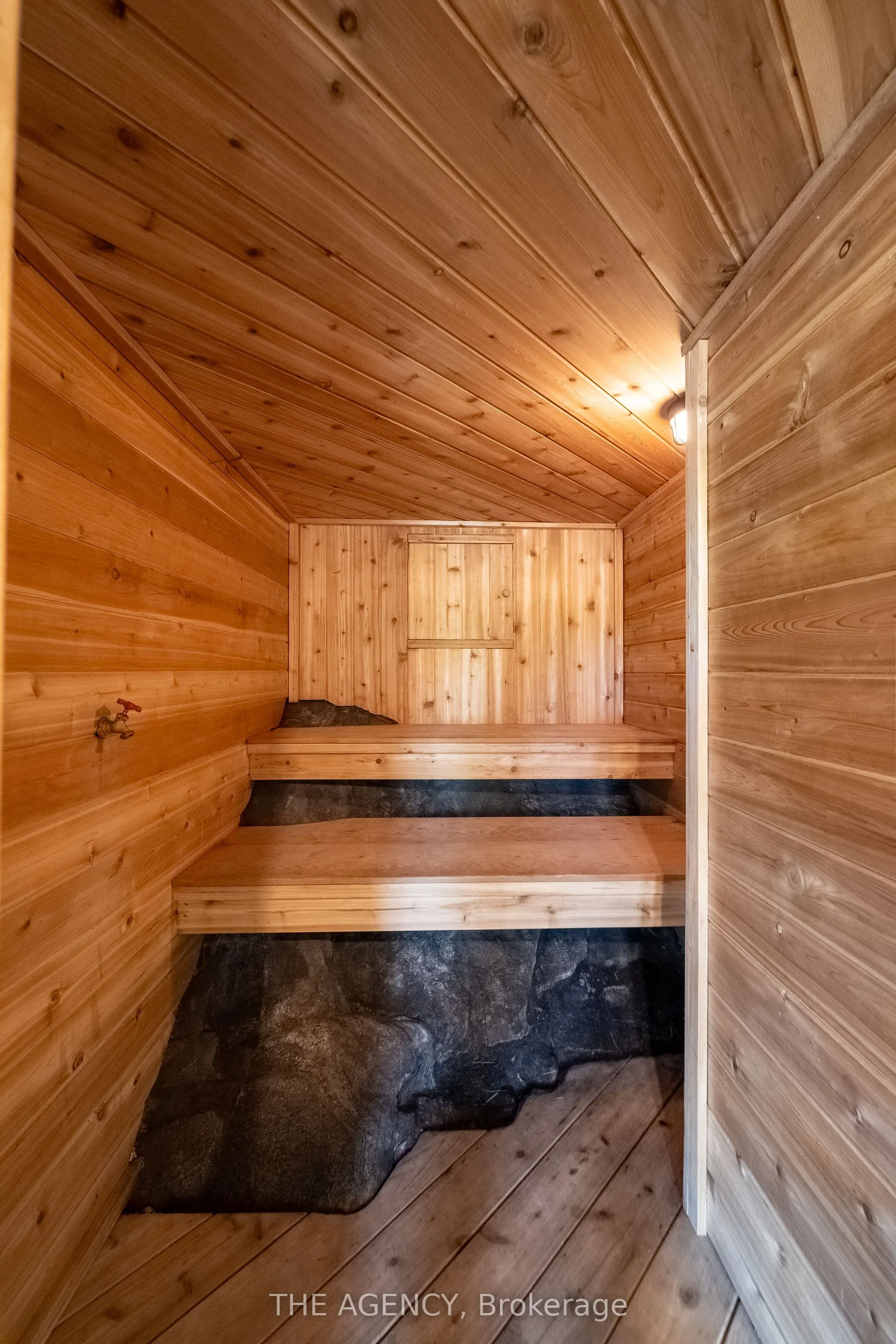 45 Pinetree Road