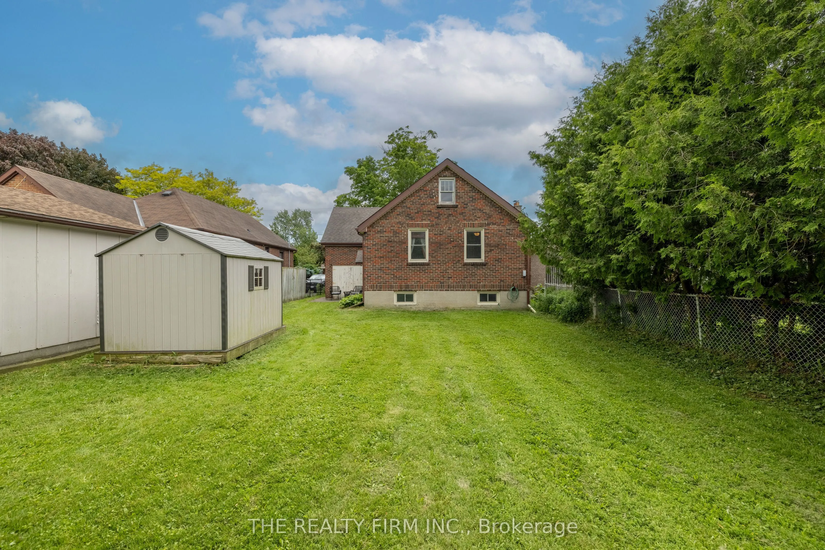 384 Spruce Street
