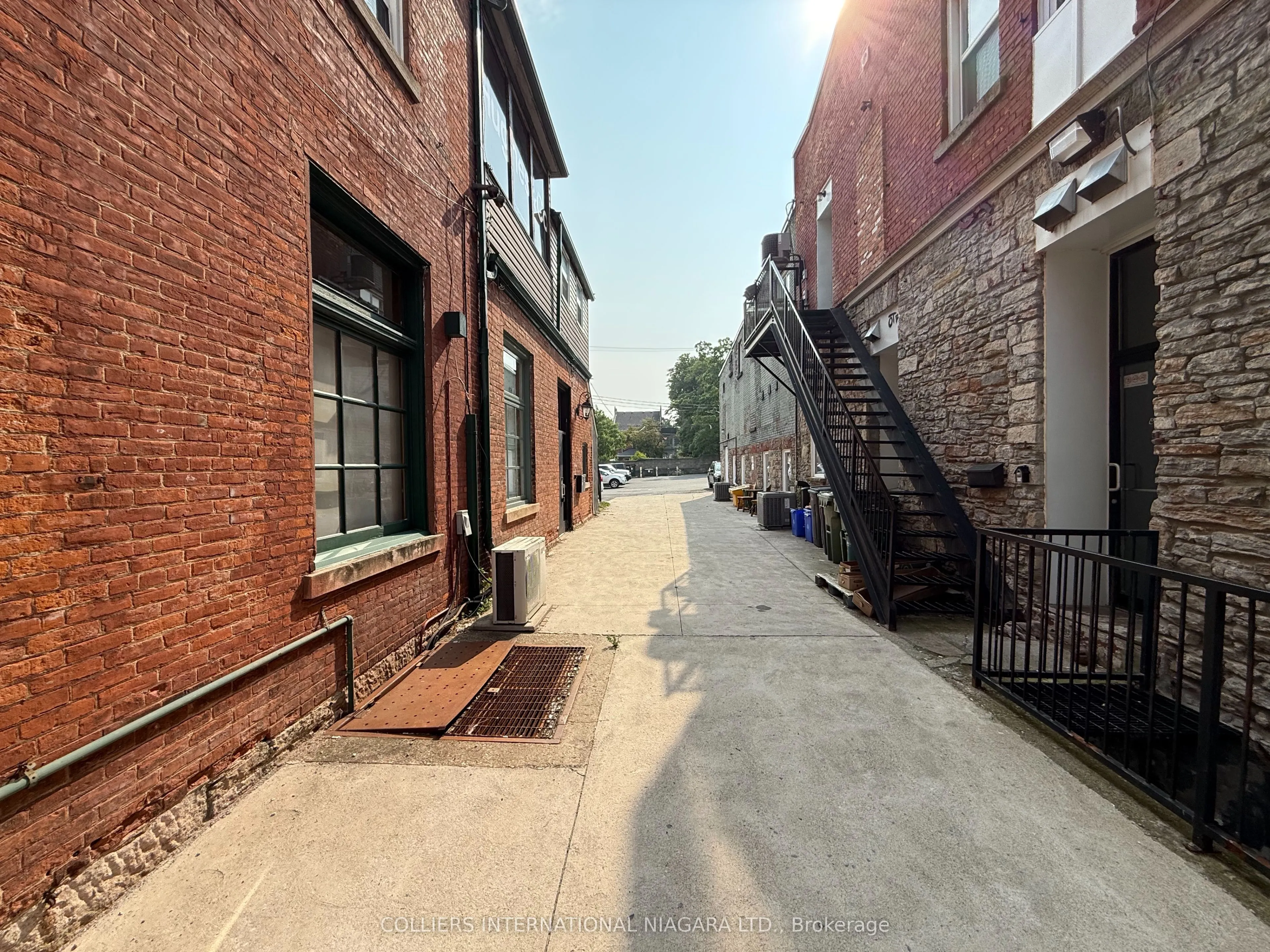 28 Front Street S, #2nd & 3rd Floor