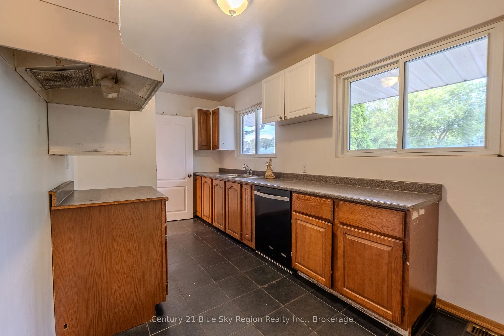 23 Strathcona Drive