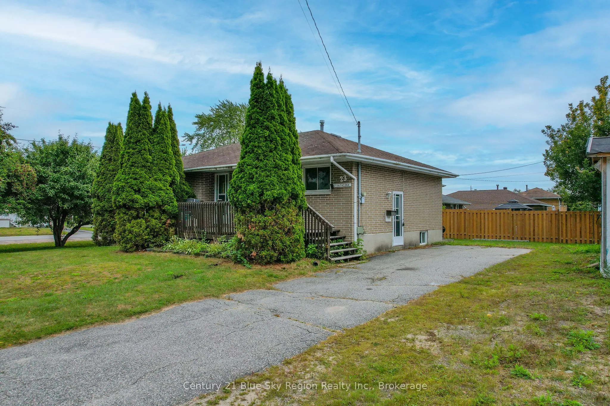 23 Strathcona Drive