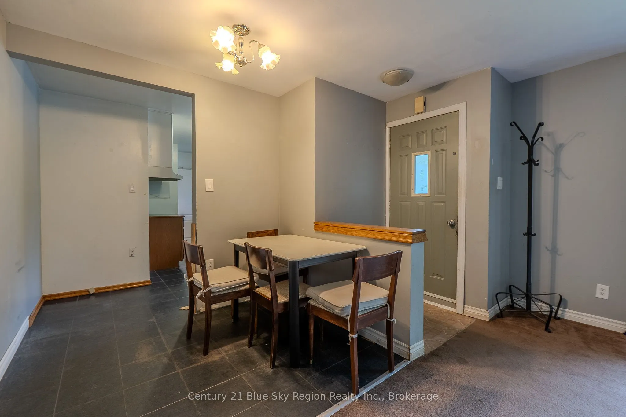 23 Strathcona Drive