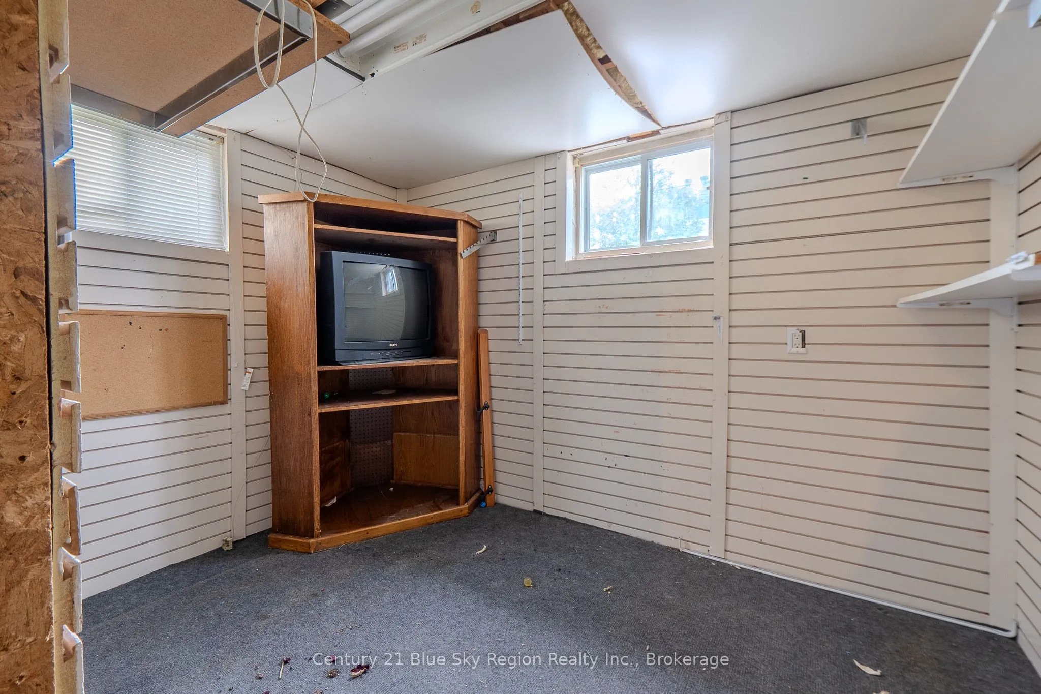 23 Strathcona Drive