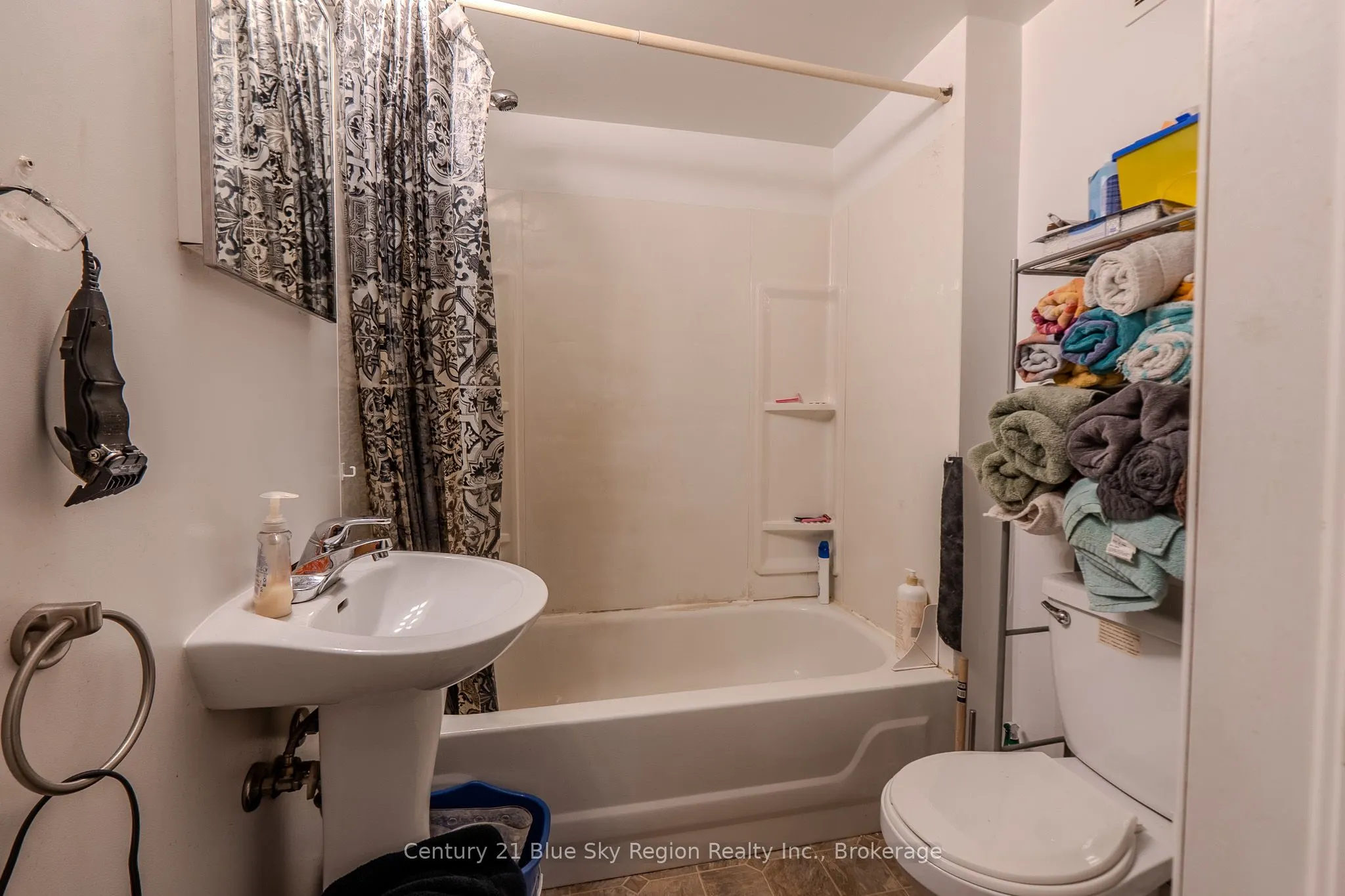 23 Strathcona Drive