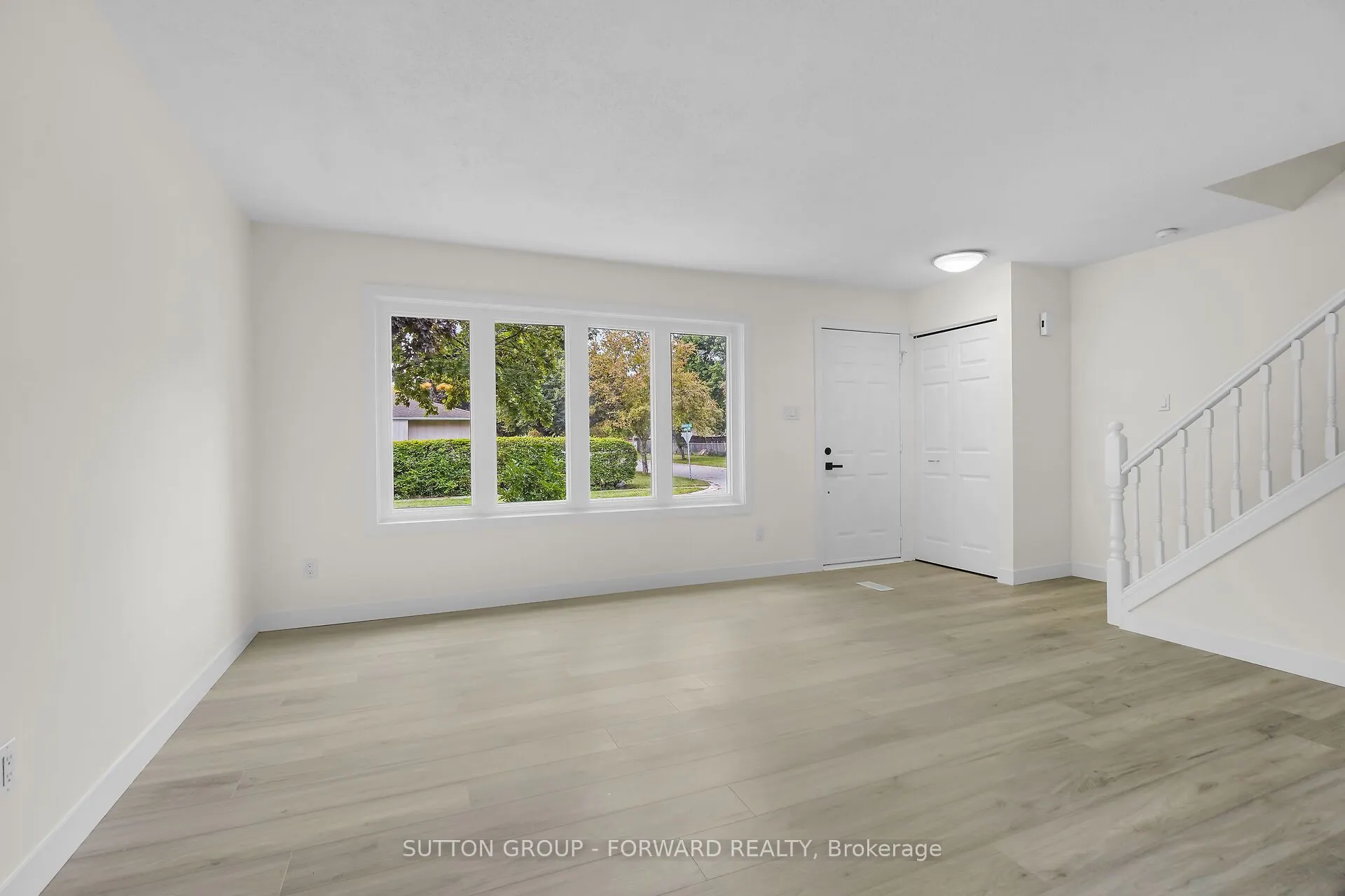 12 Inverary Road