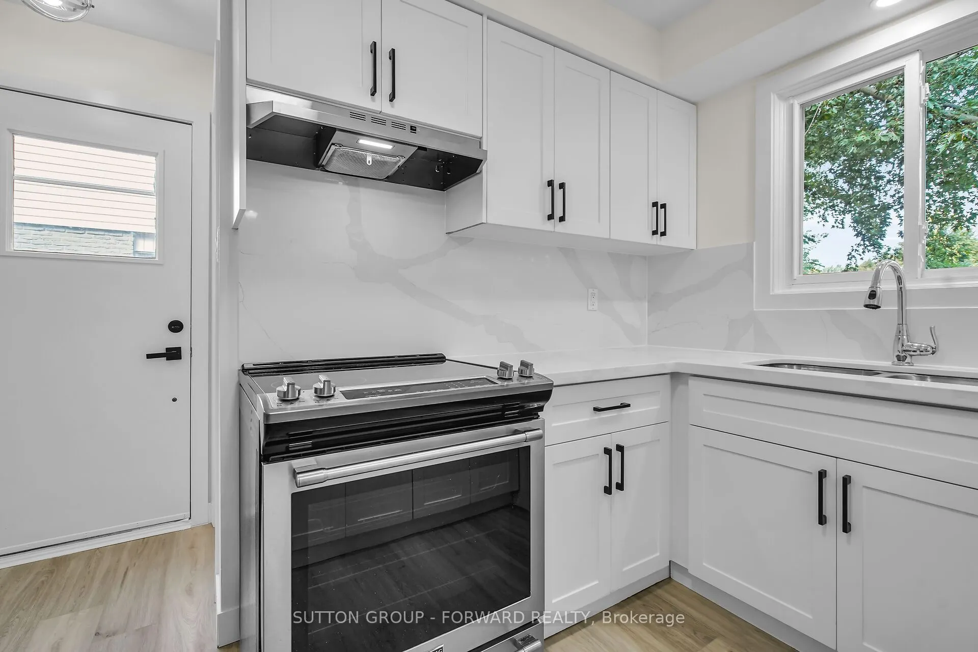 12 Inverary Road