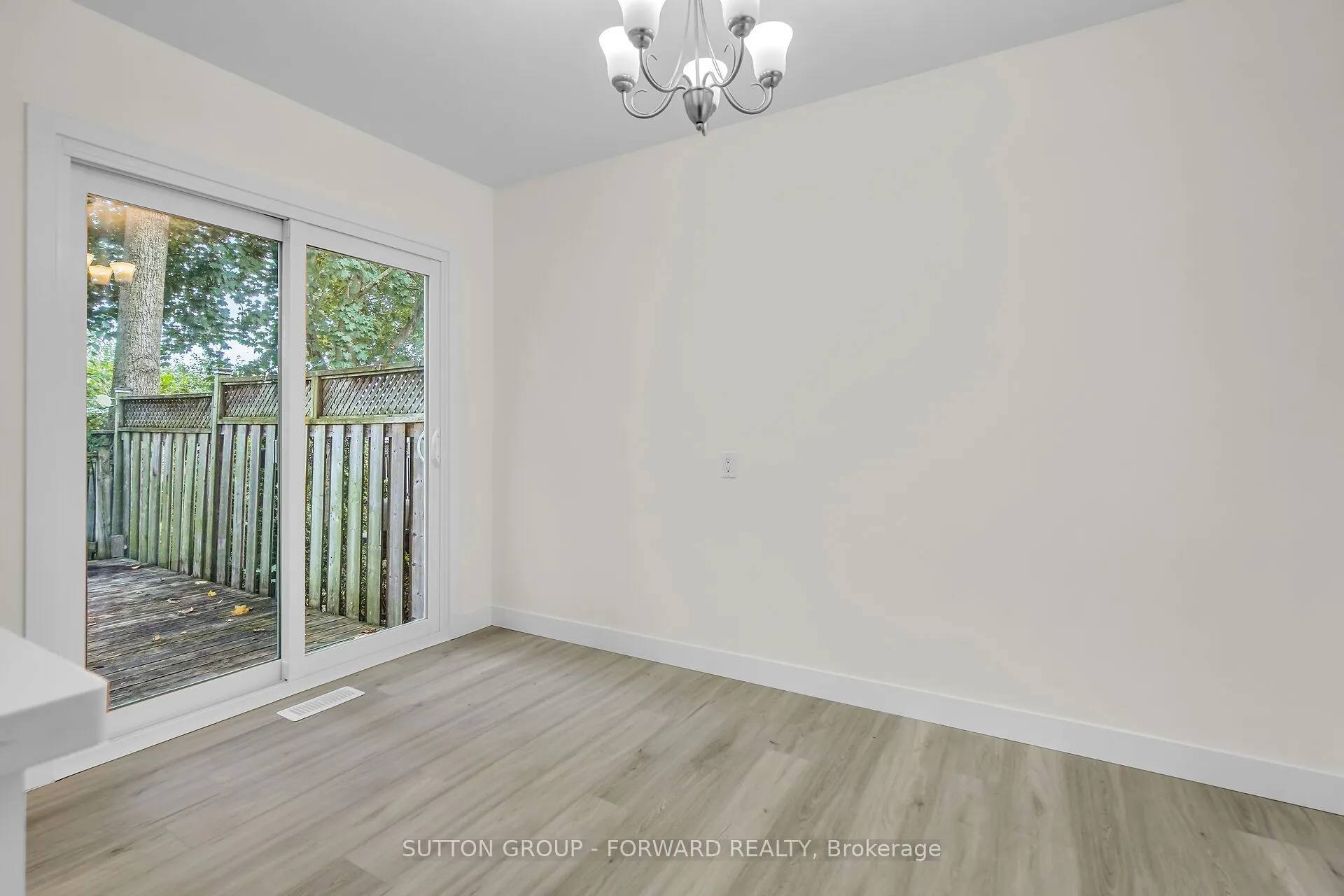 12 Inverary Road