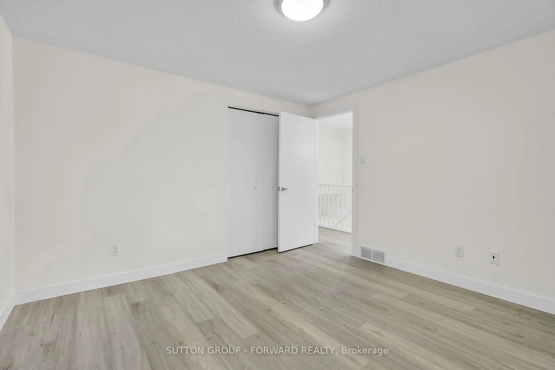 12 Inverary Road