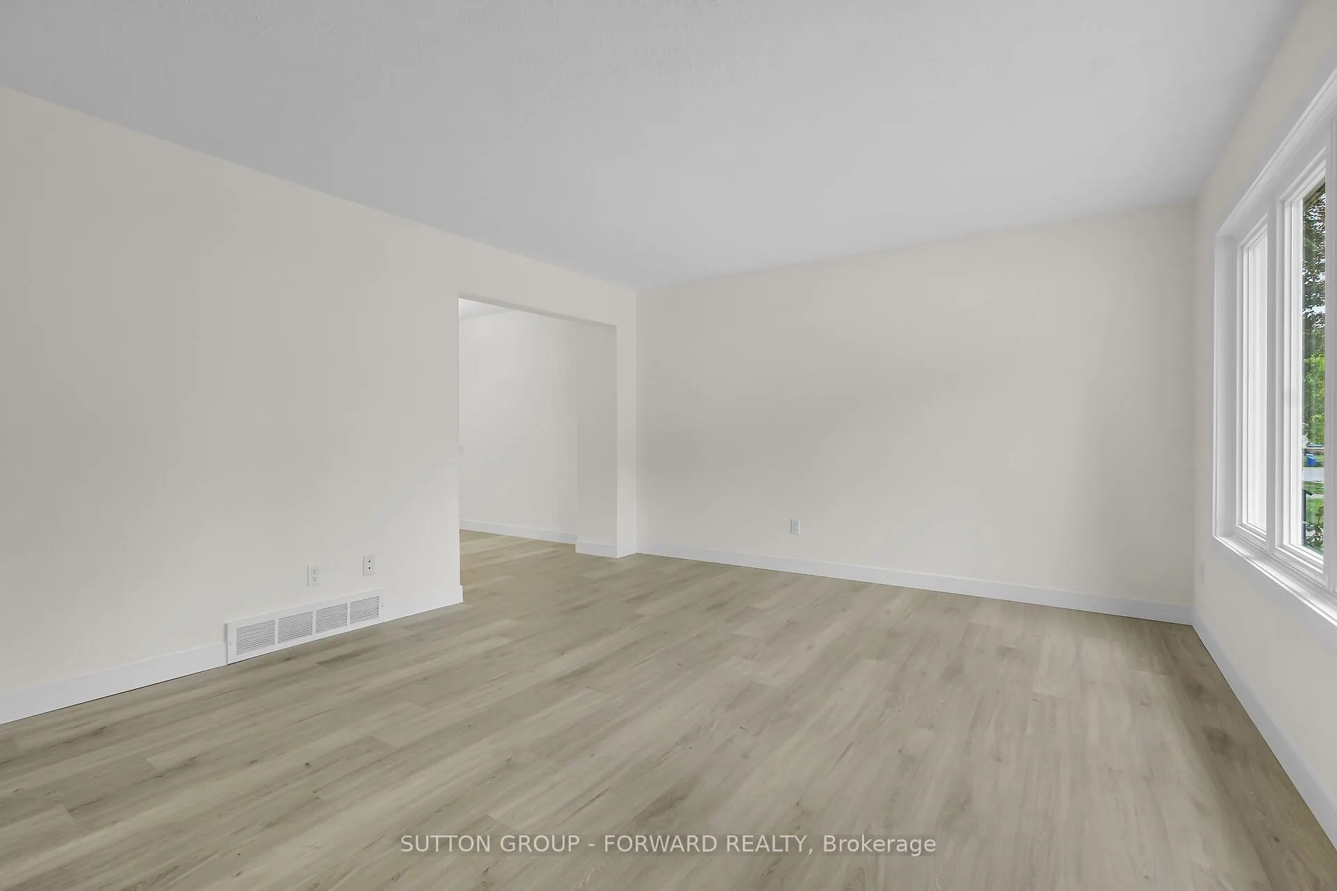 12 Inverary Road