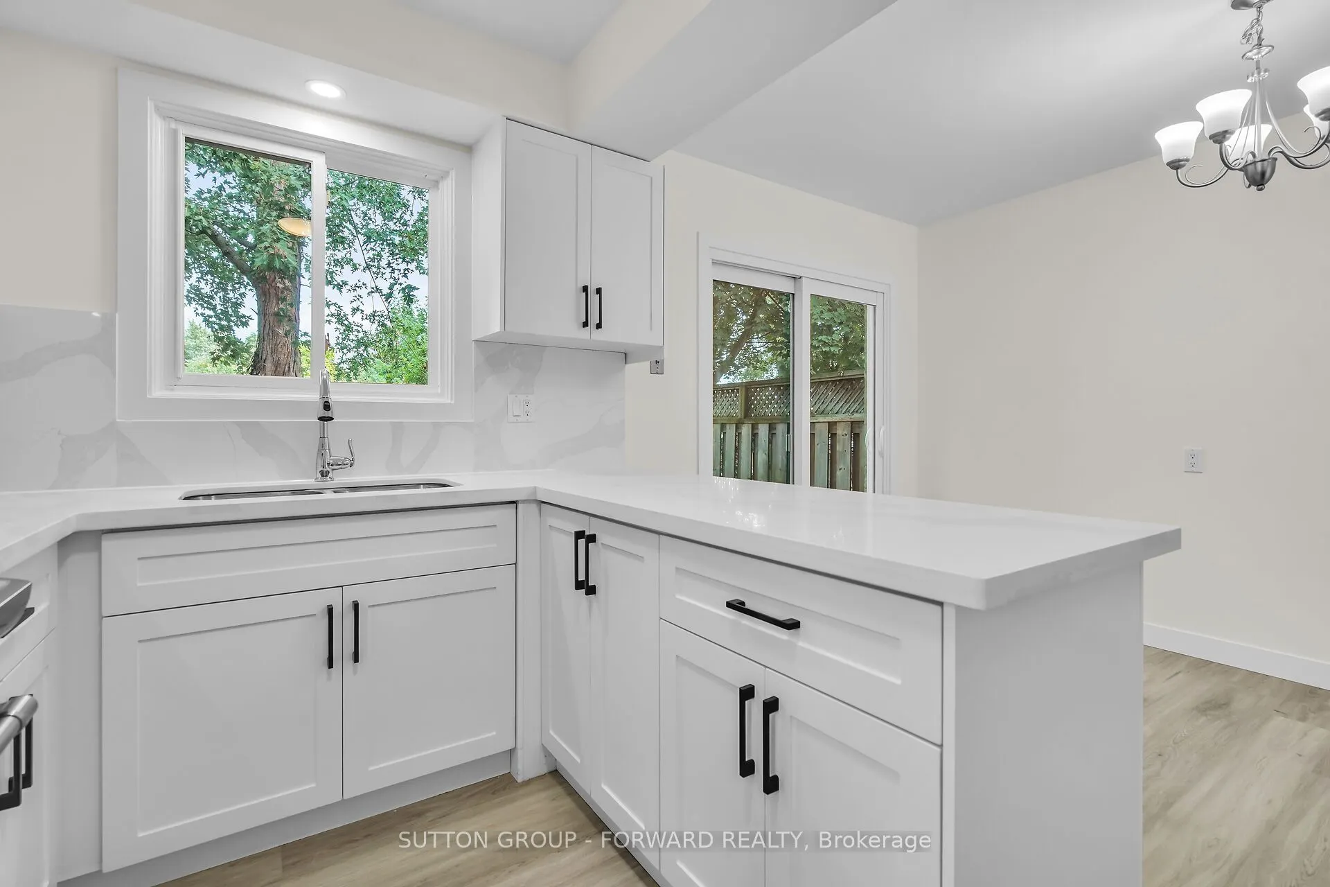 12 Inverary Road