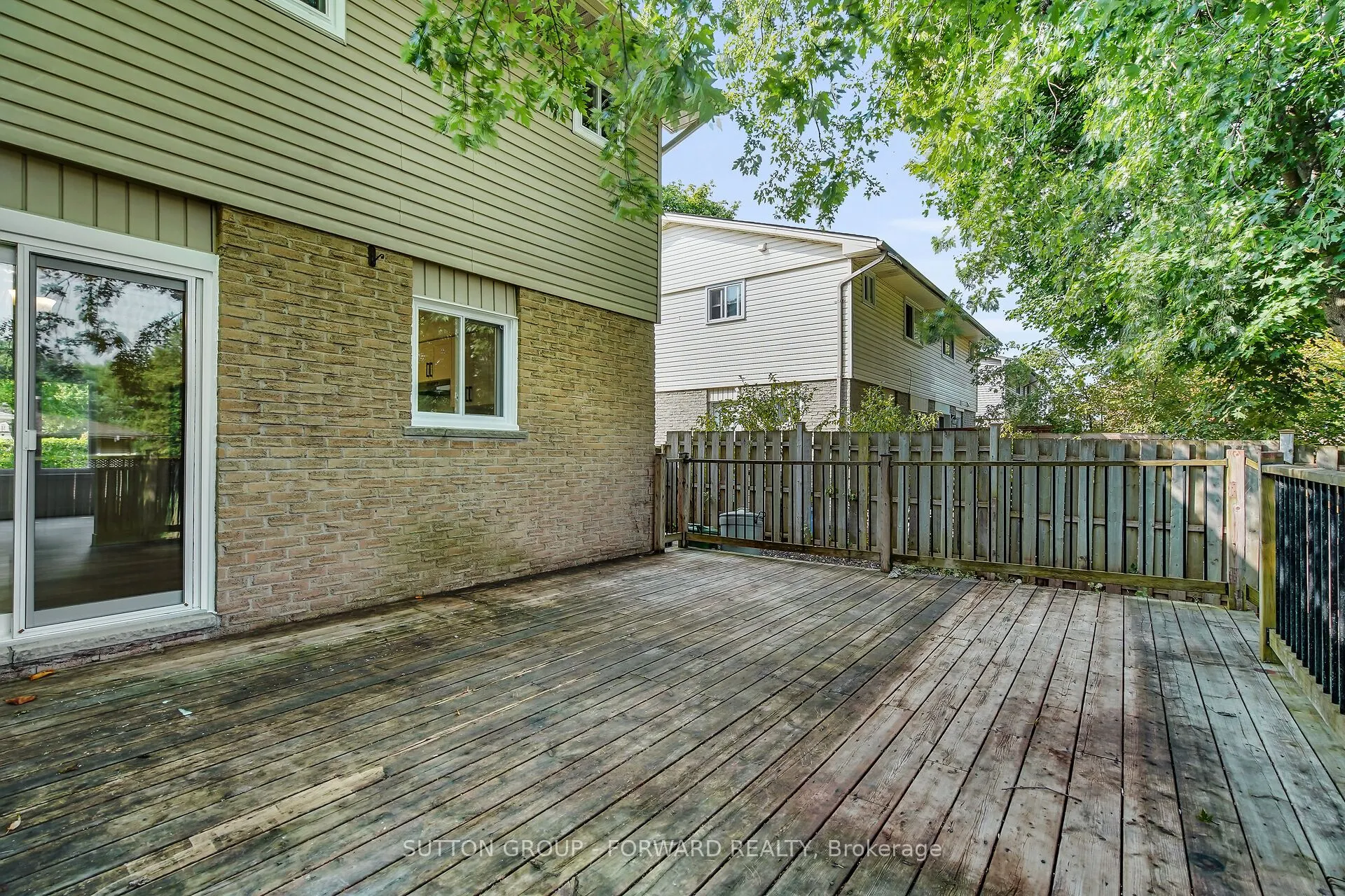 12 Inverary Road