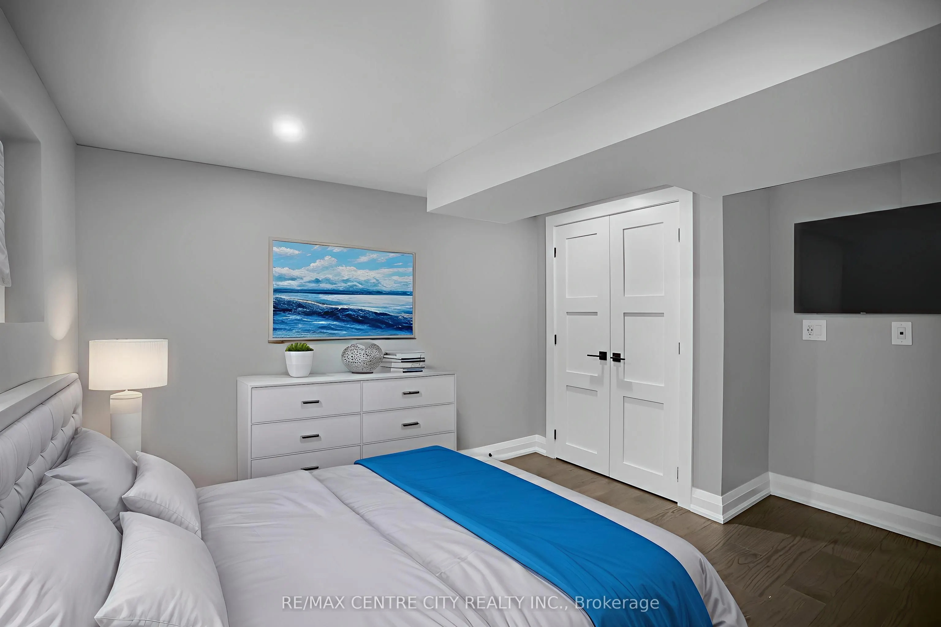 700 Glengyle Crescent