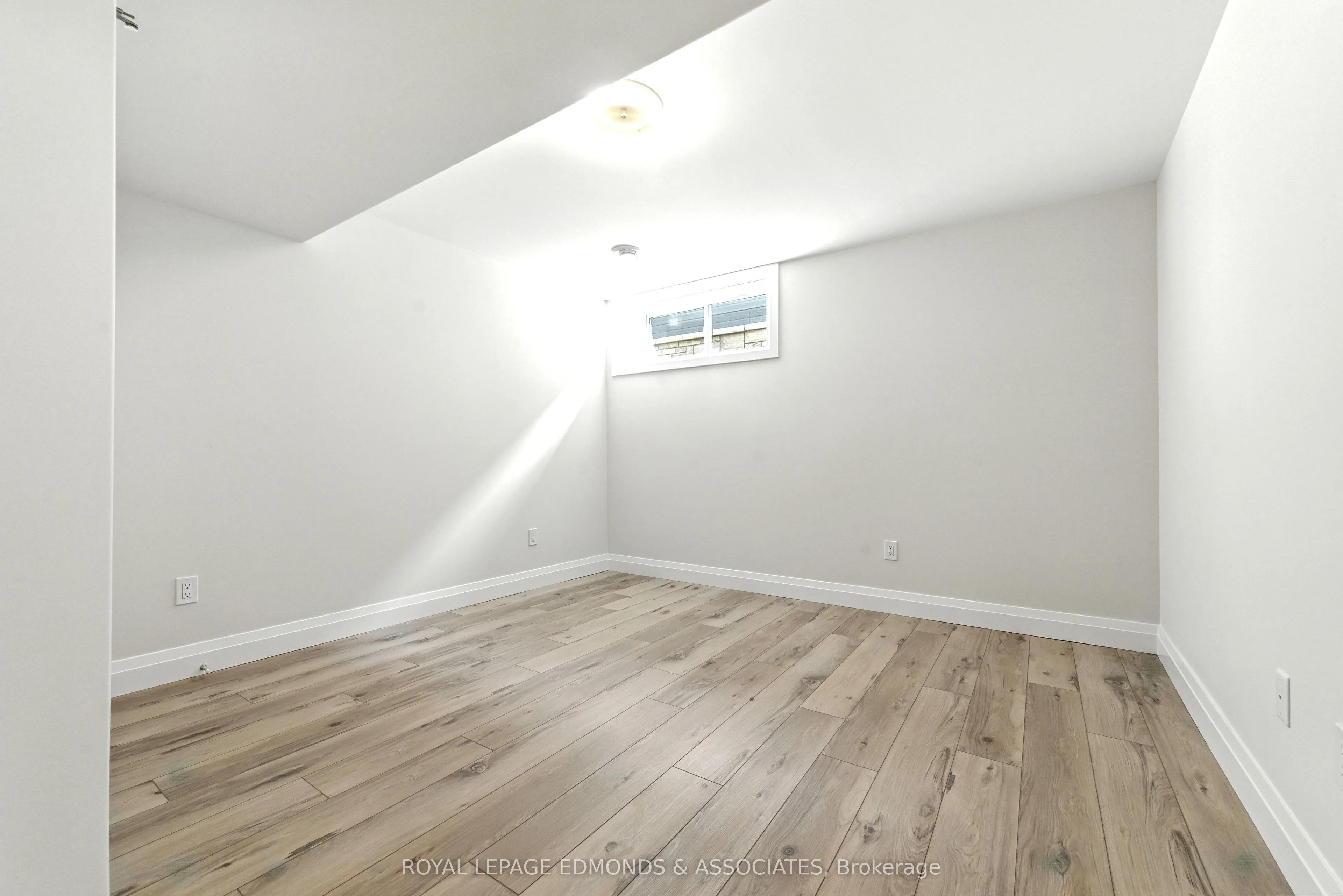 517 Sydenham Street