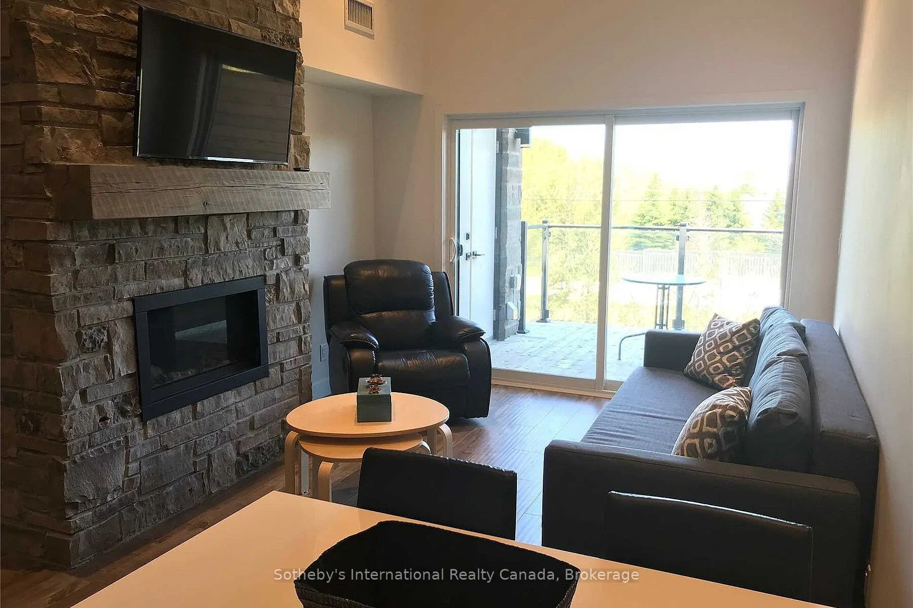 10 Beckwith Lane, #206