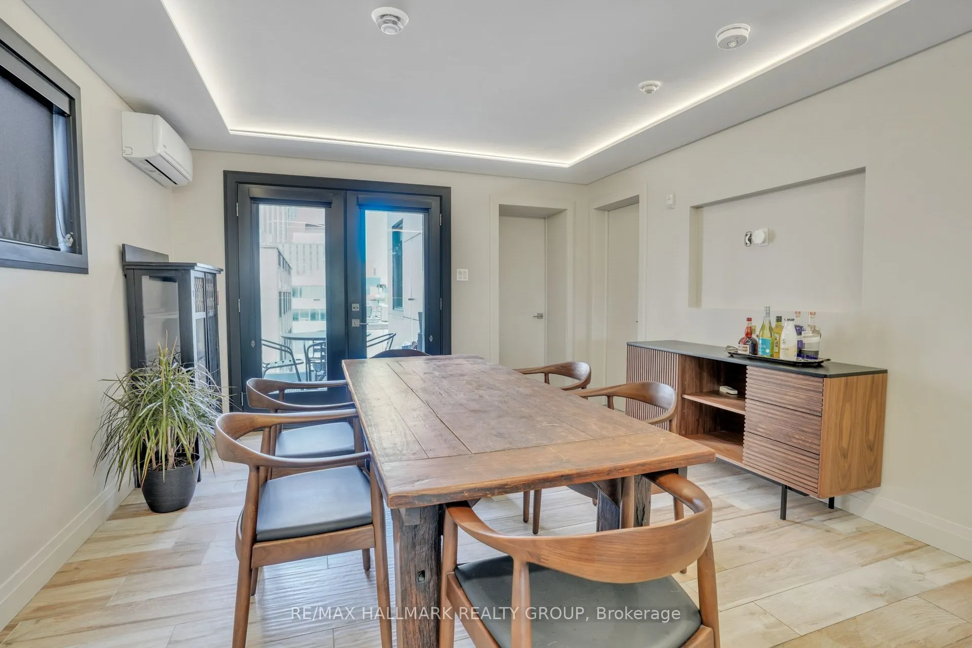 201 MACLAREN Street, #5