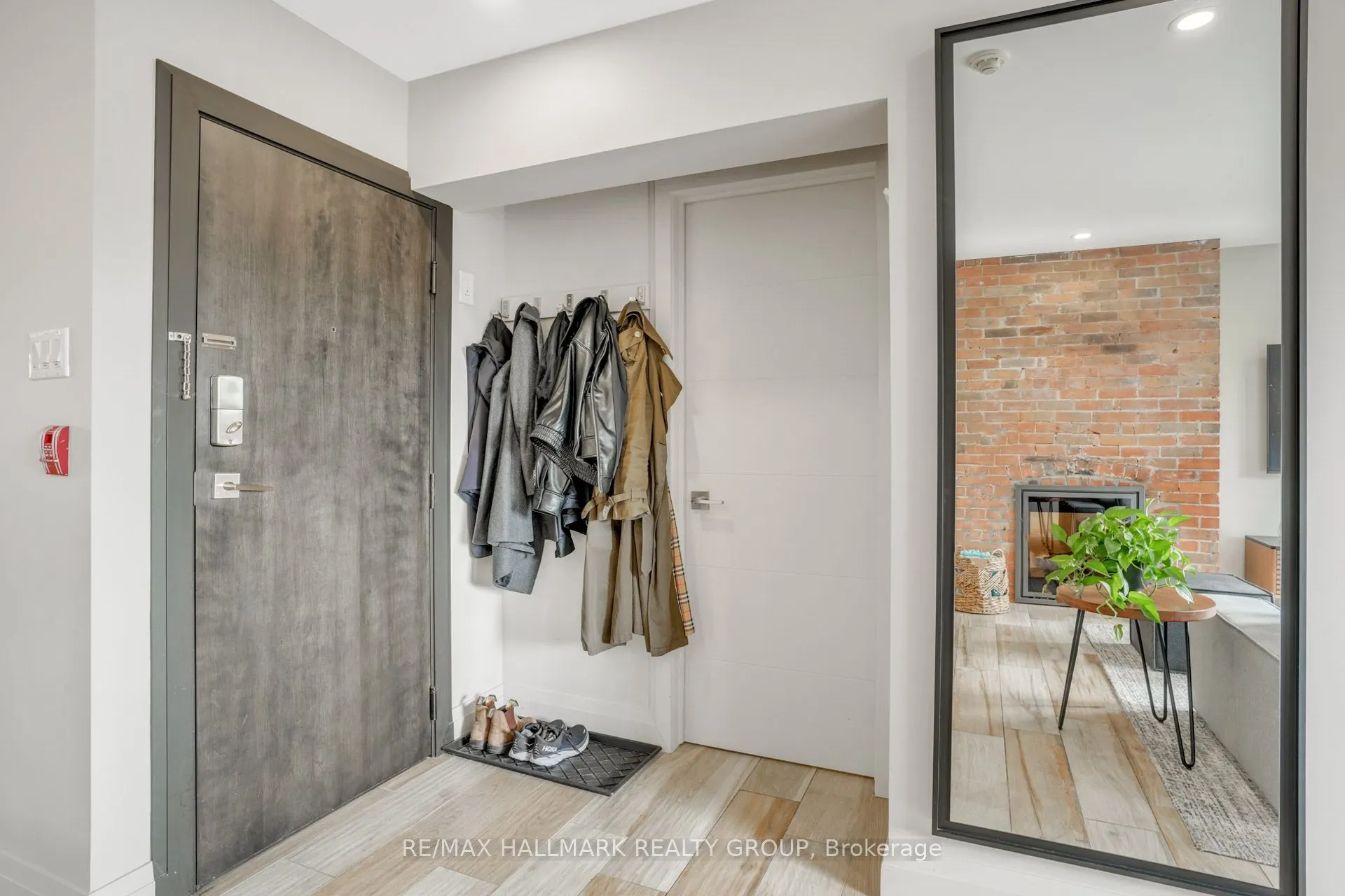 201 MACLAREN Street, #5