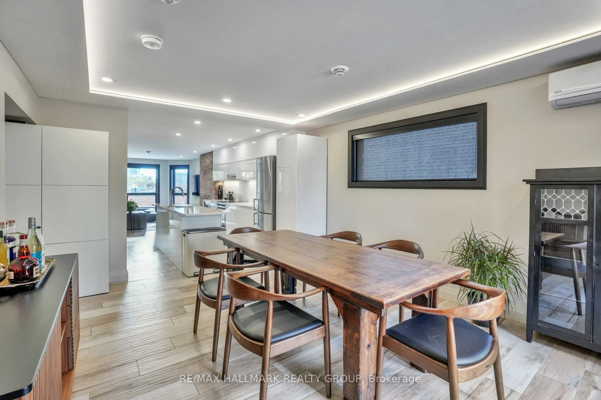 201 MACLAREN Street, #5
