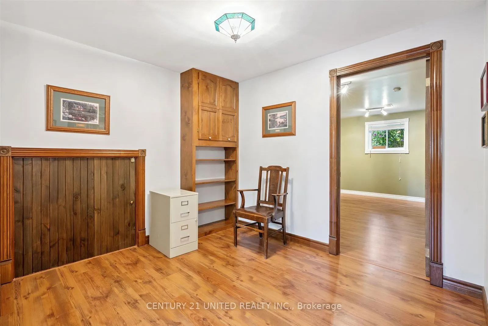 803 Crowley Crescent