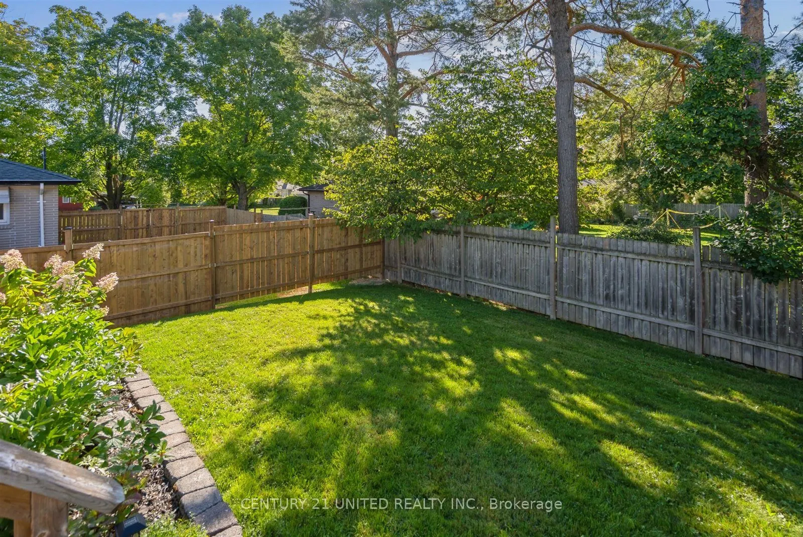 803 Crowley Crescent