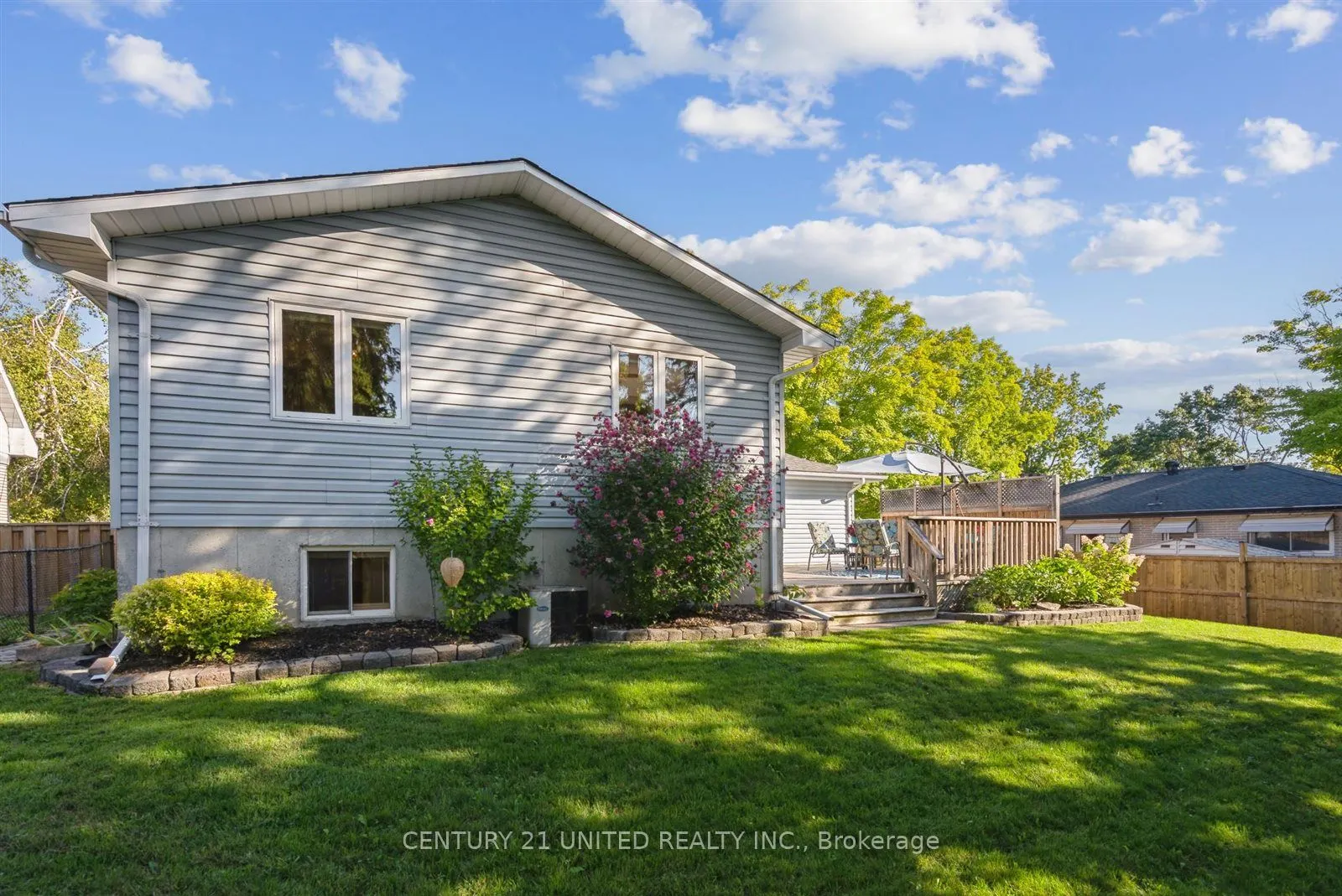 803 Crowley Crescent