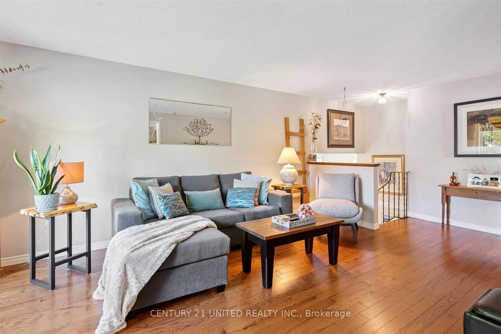 803 Crowley Crescent