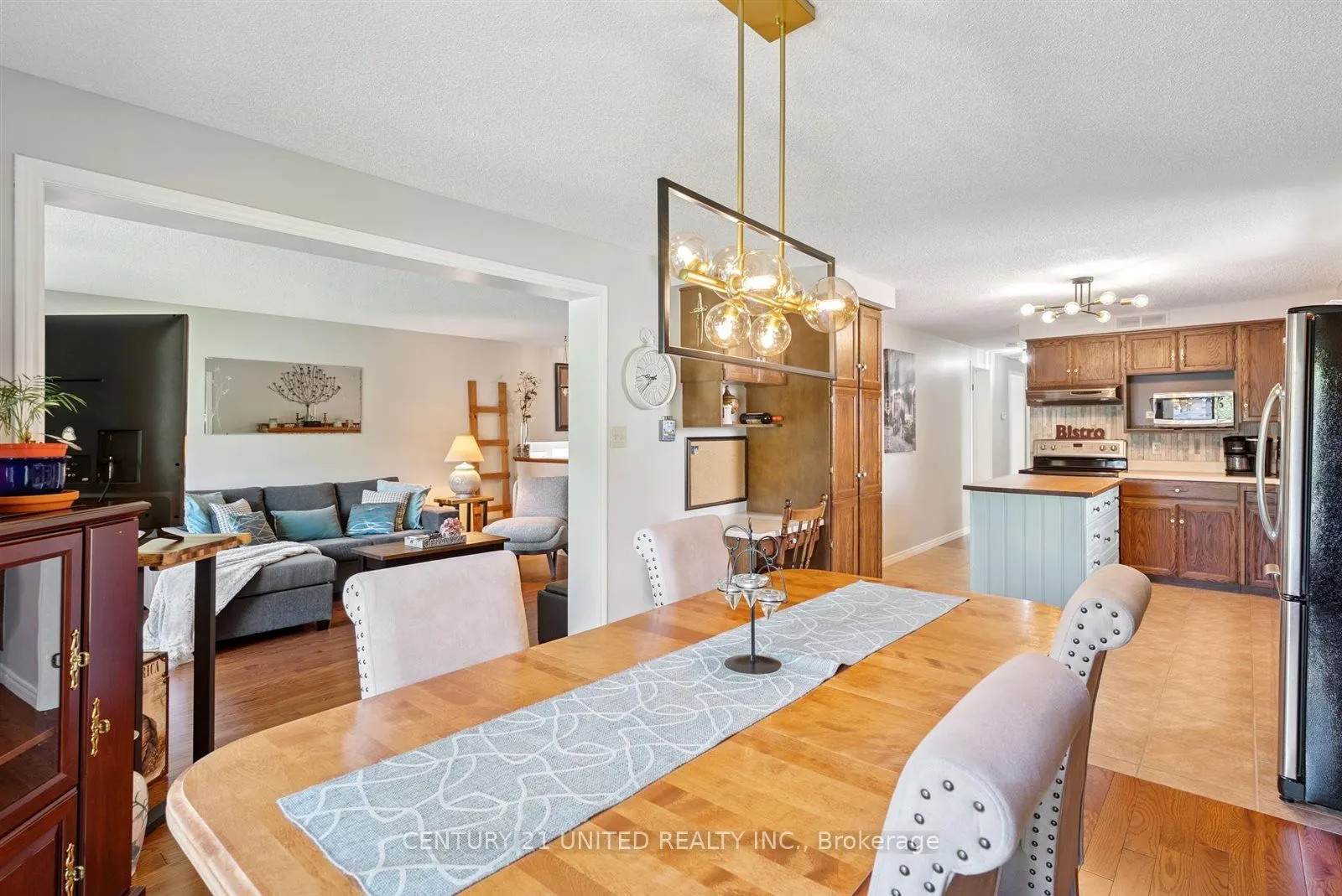 803 Crowley Crescent