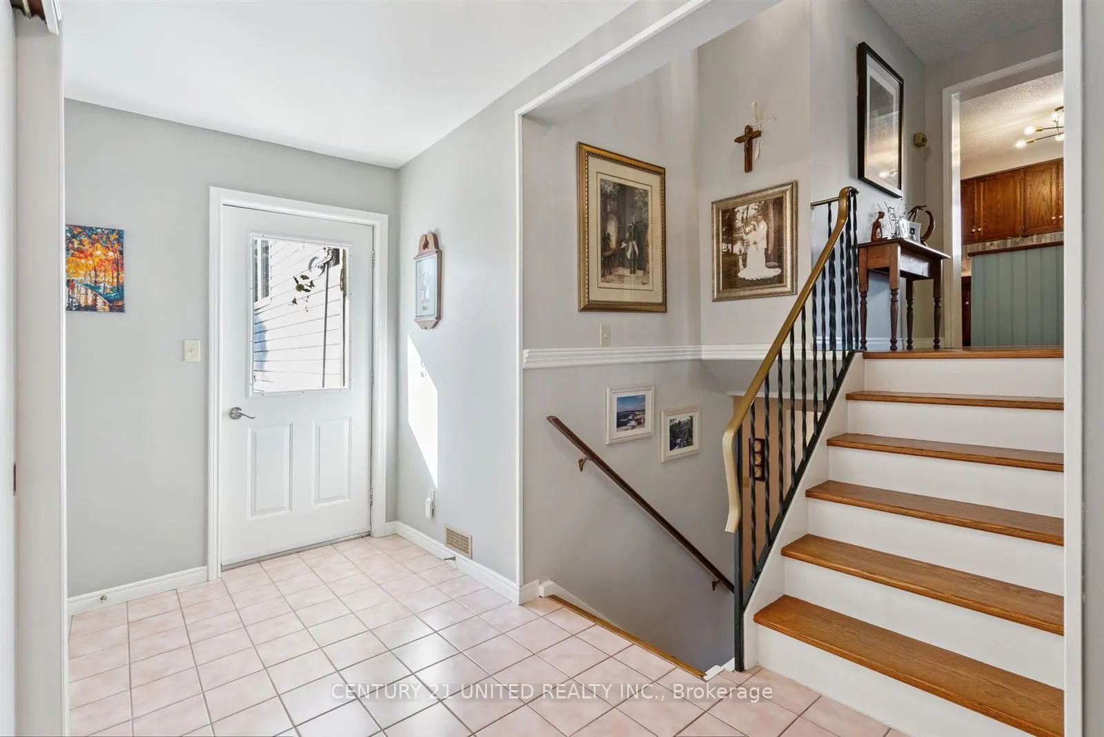 803 Crowley Crescent