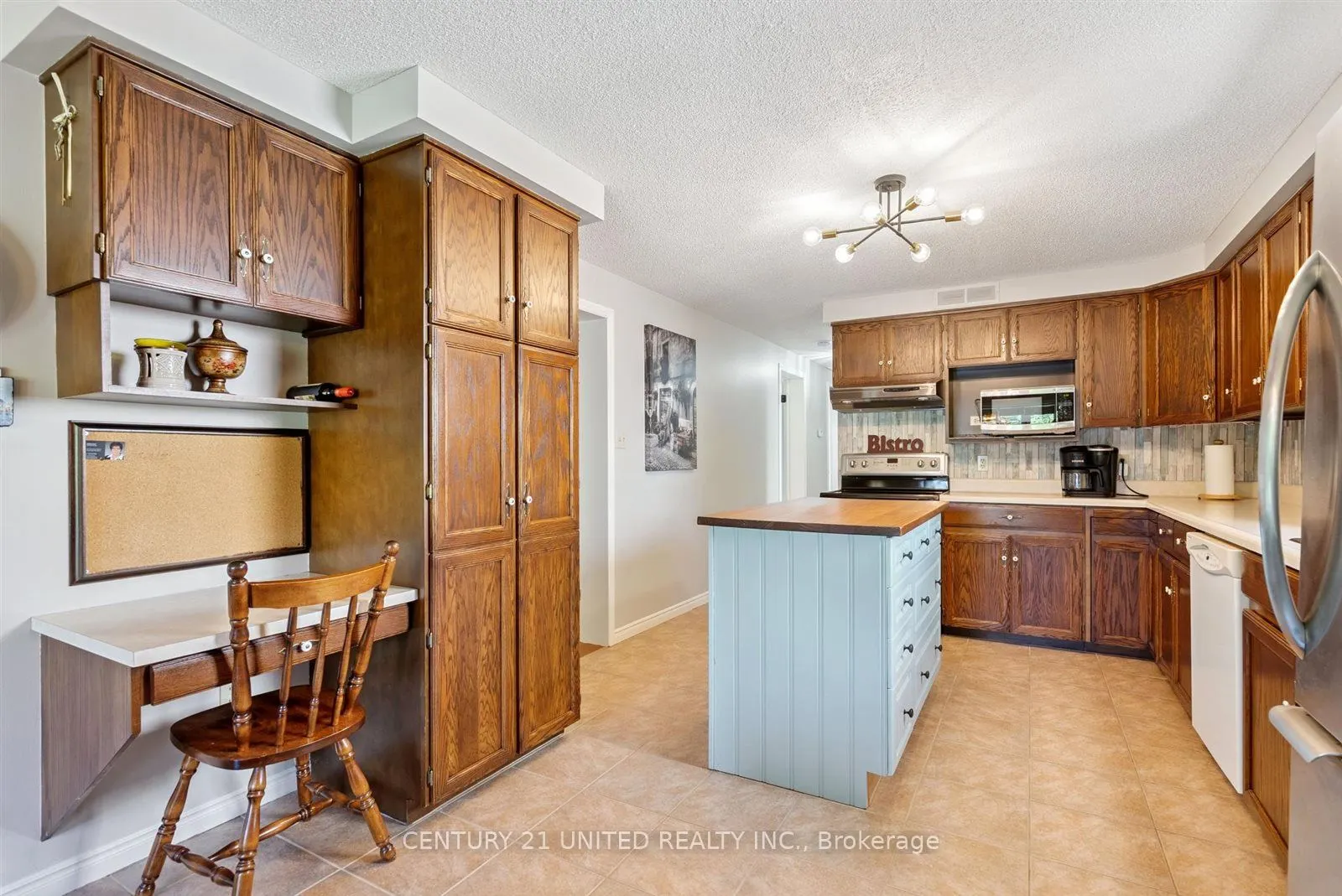 803 Crowley Crescent