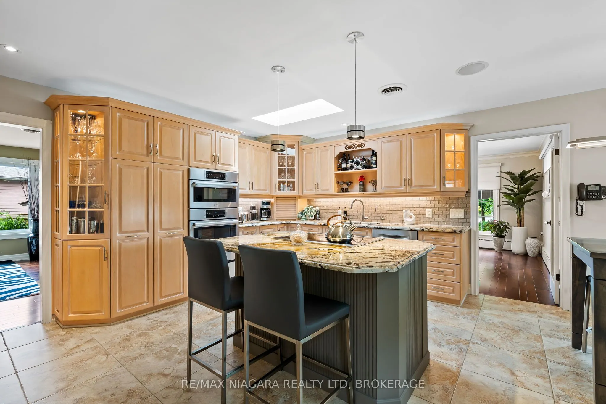 181 Lakeshore Road