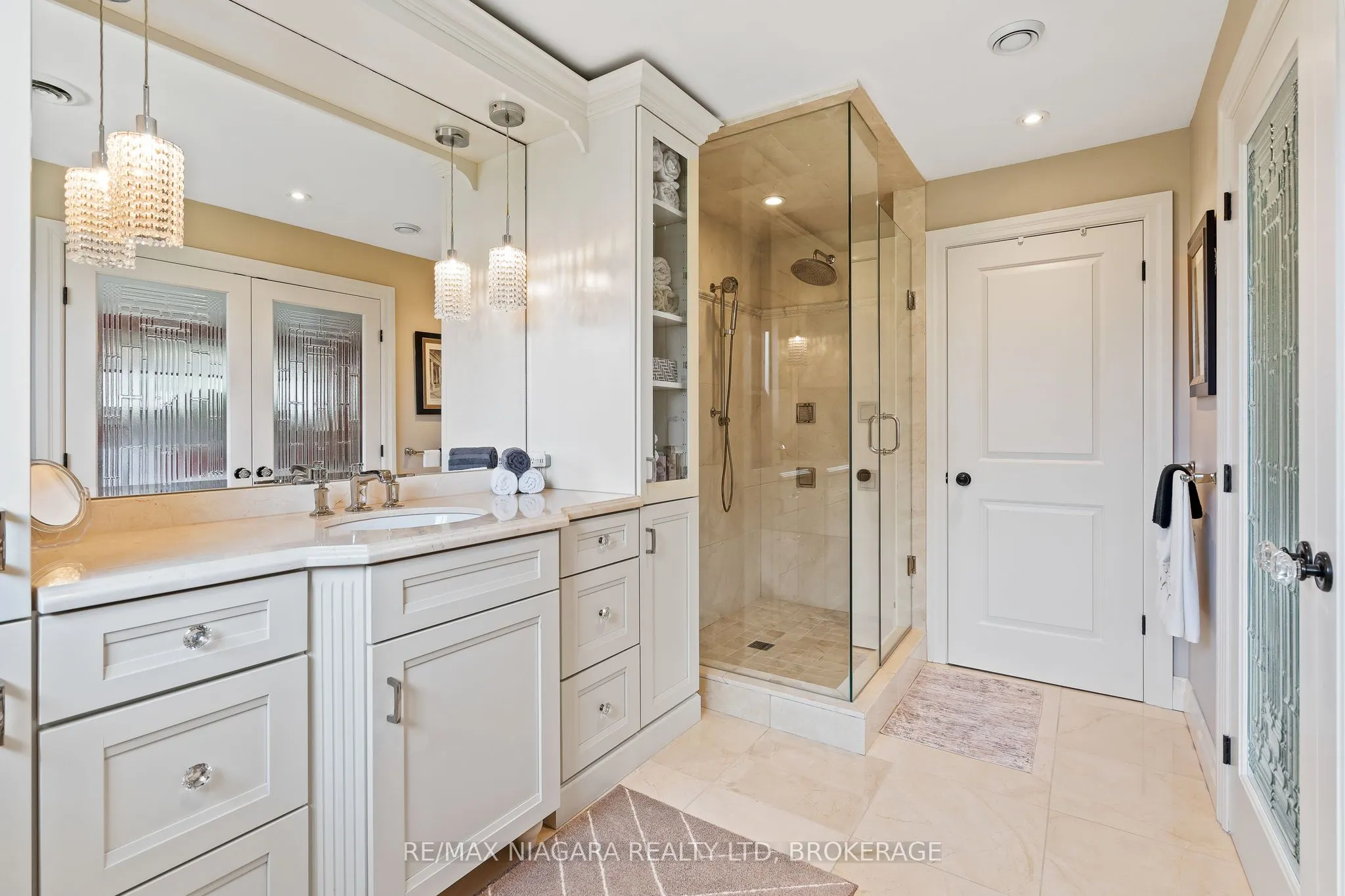 181 Lakeshore Road