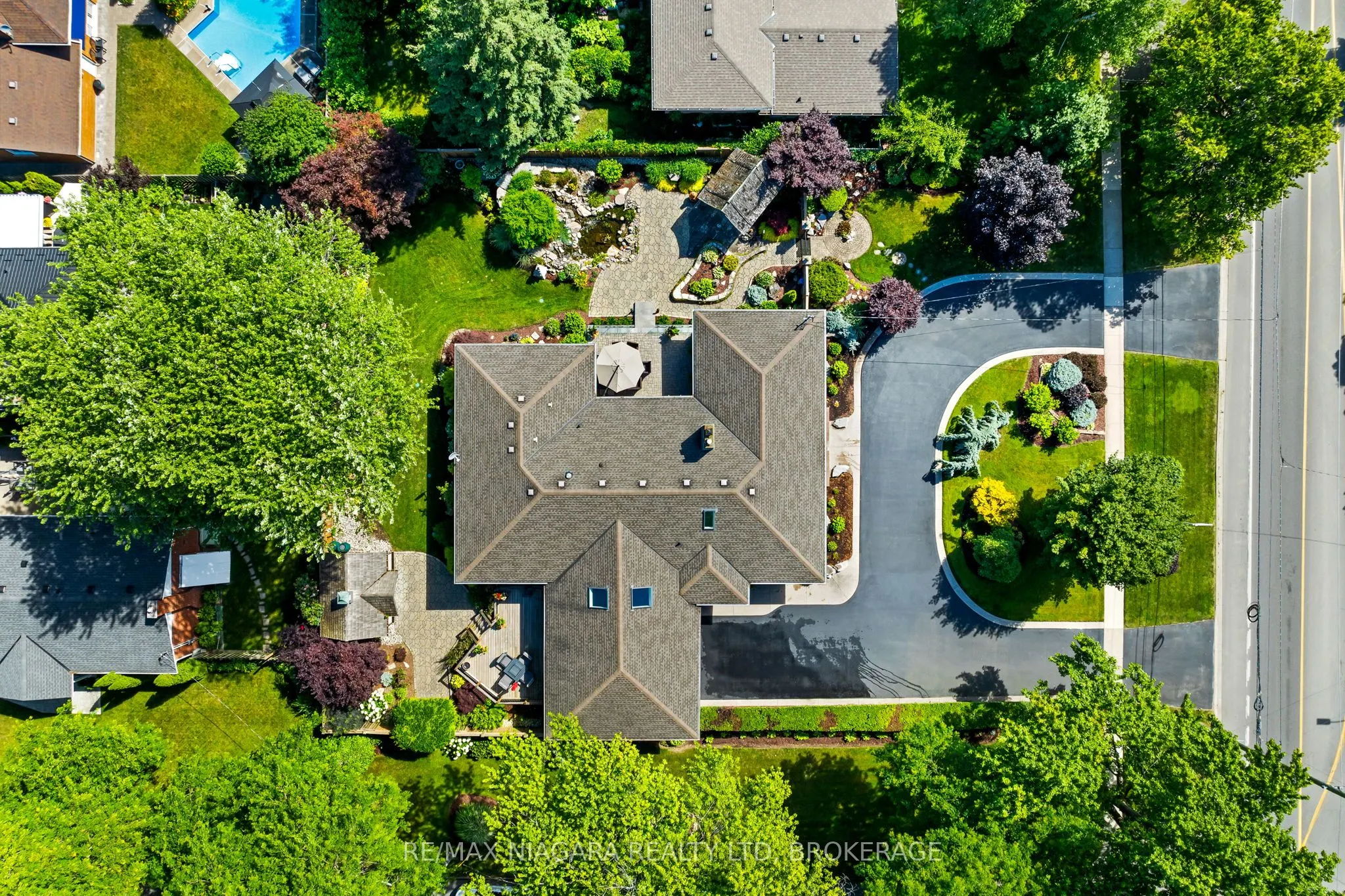 181 Lakeshore Road