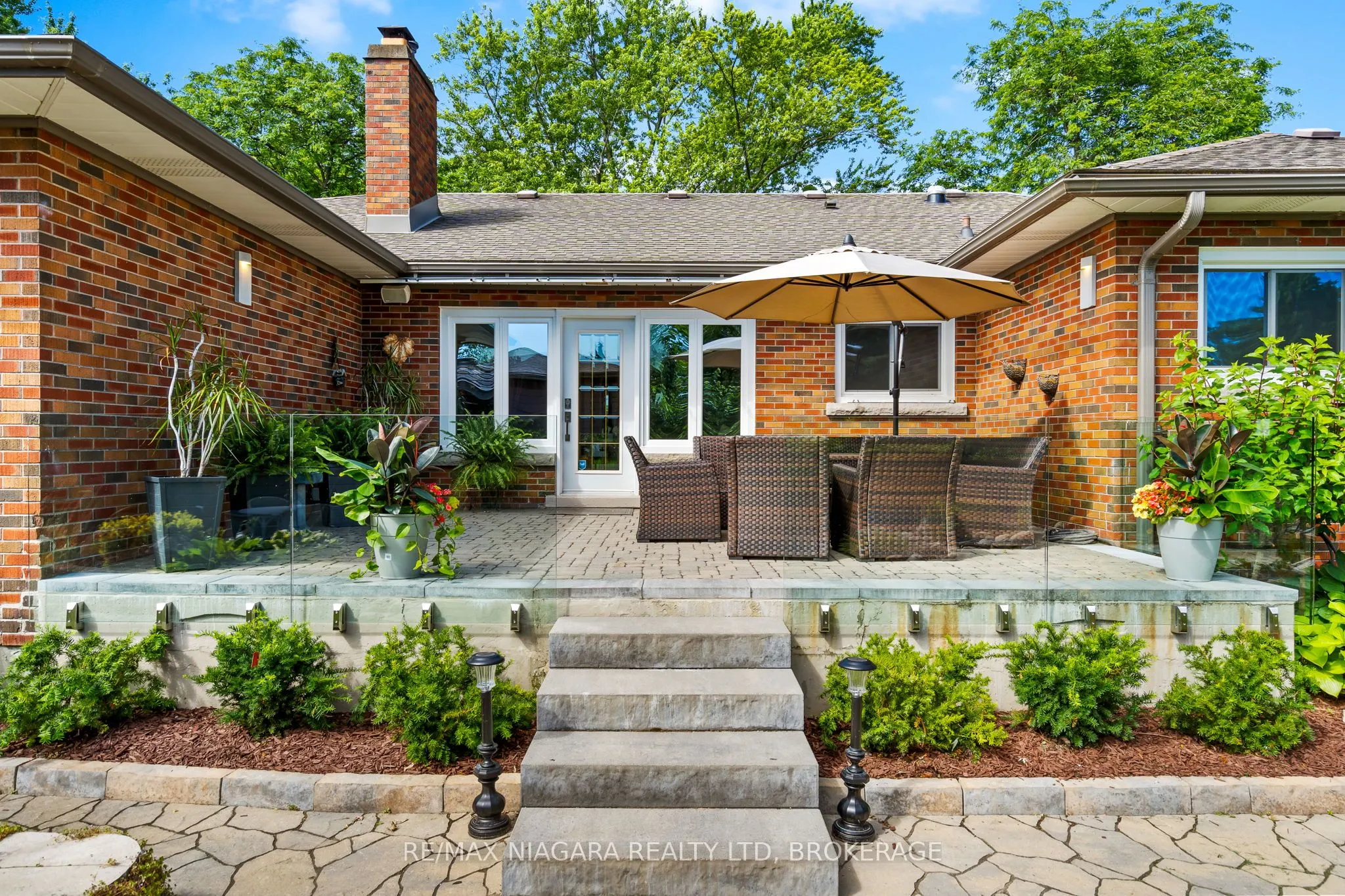 181 Lakeshore Road