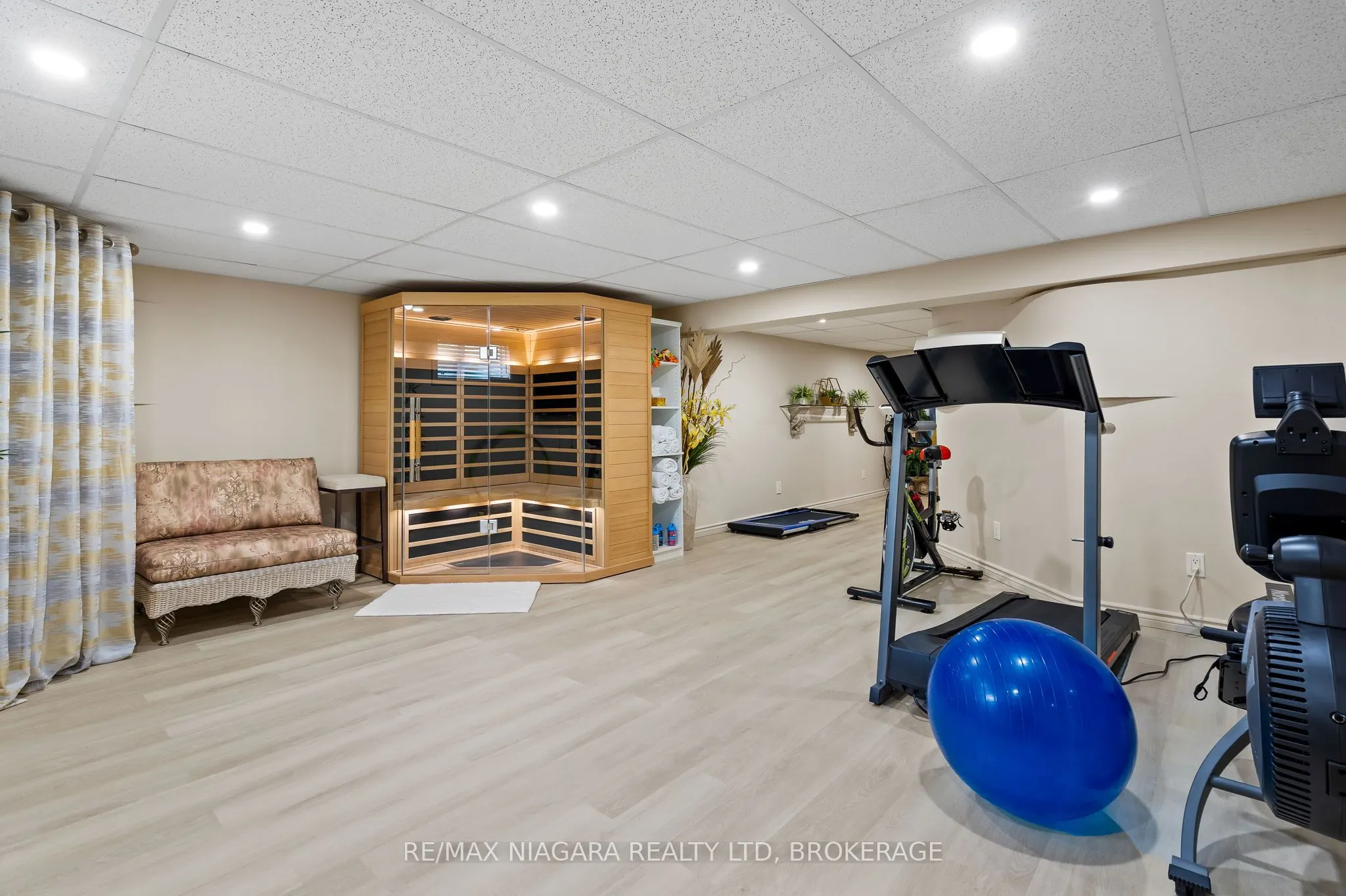 181 Lakeshore Road