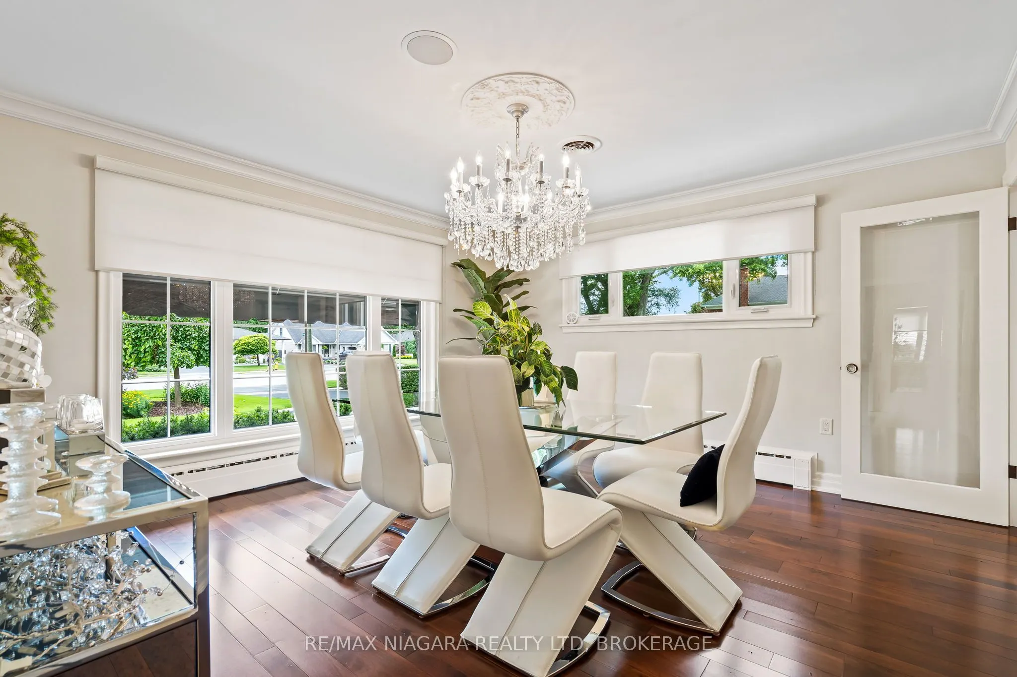 181 Lakeshore Road