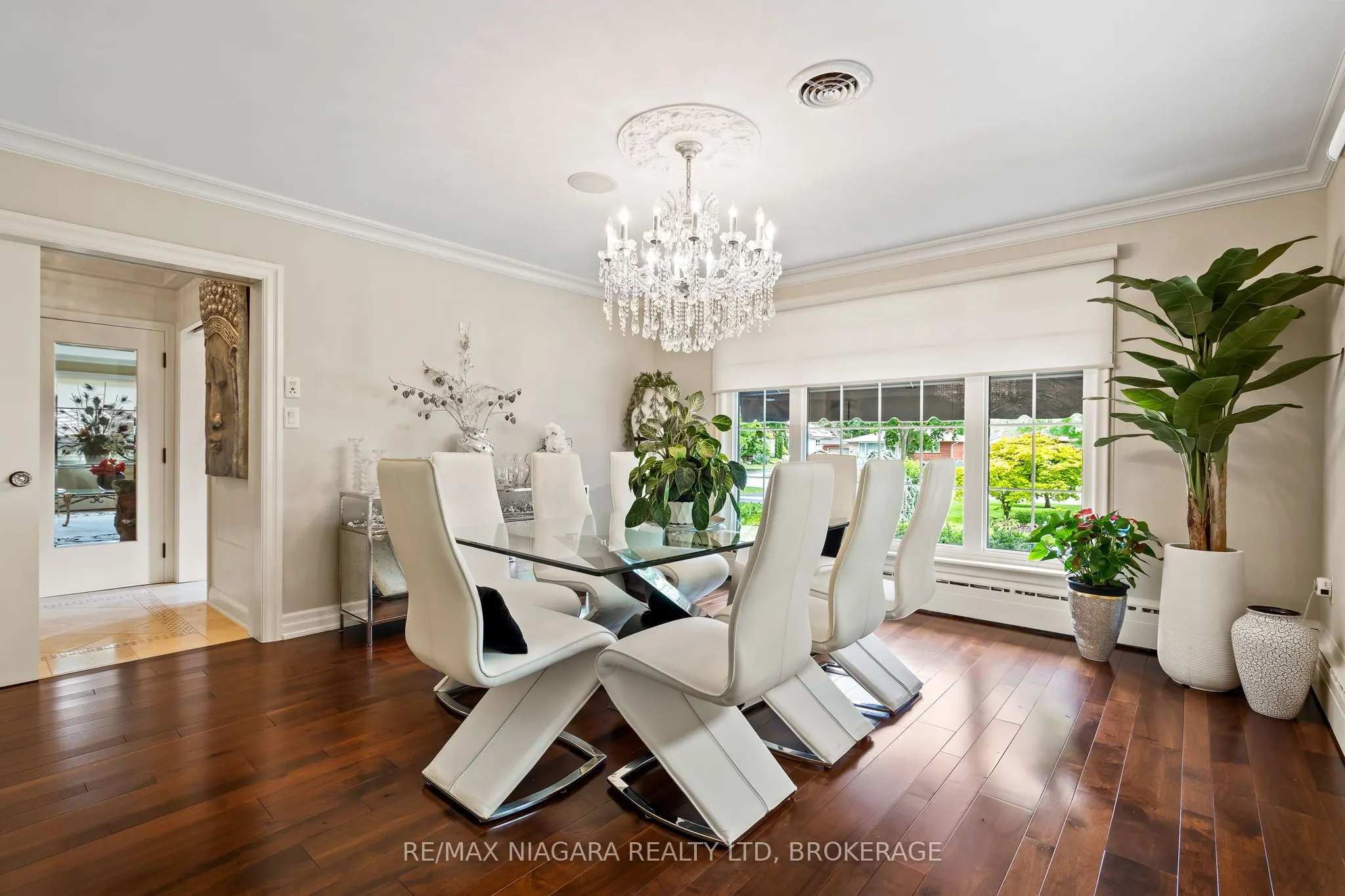 181 Lakeshore Road