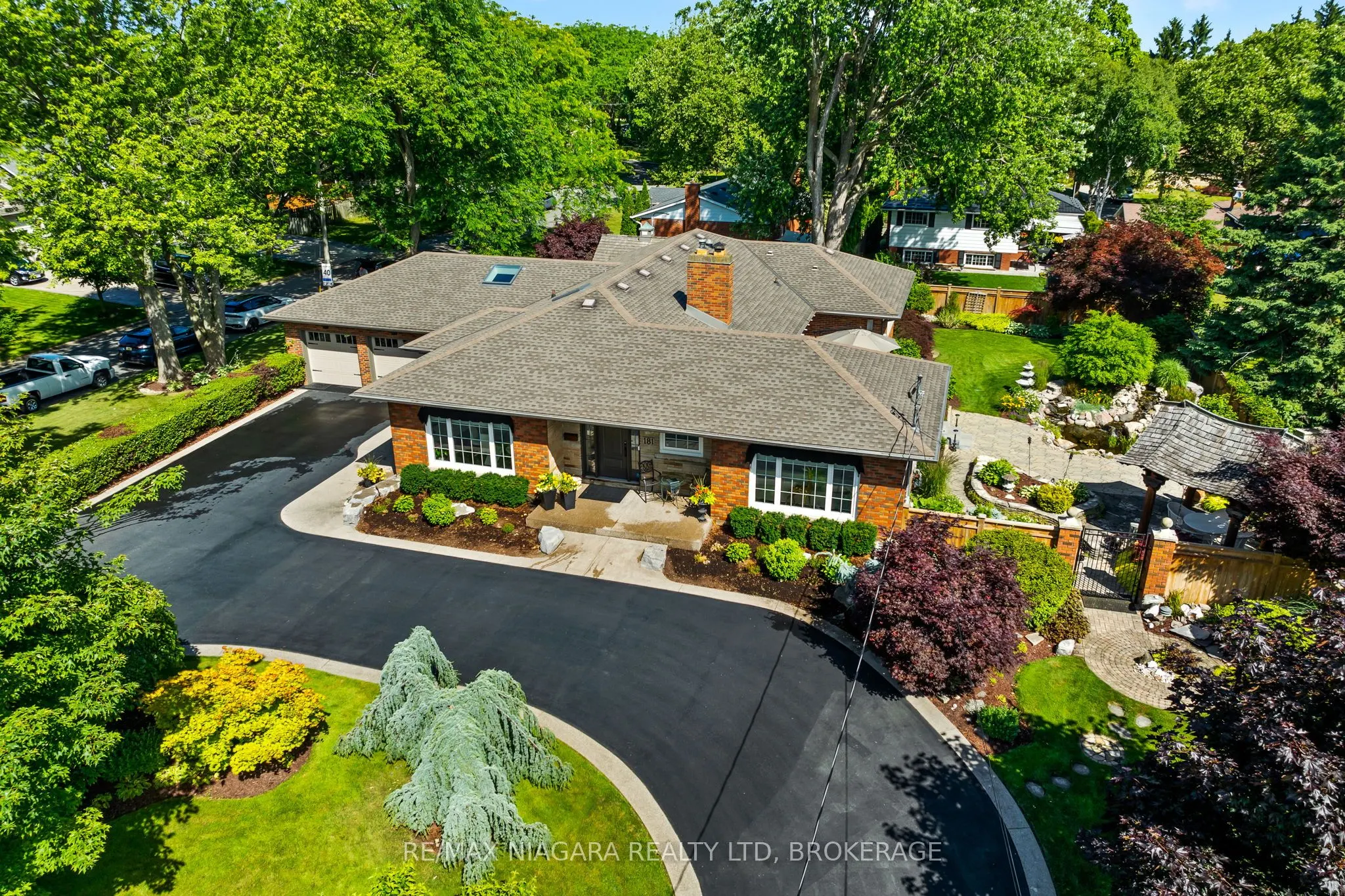181 Lakeshore Road