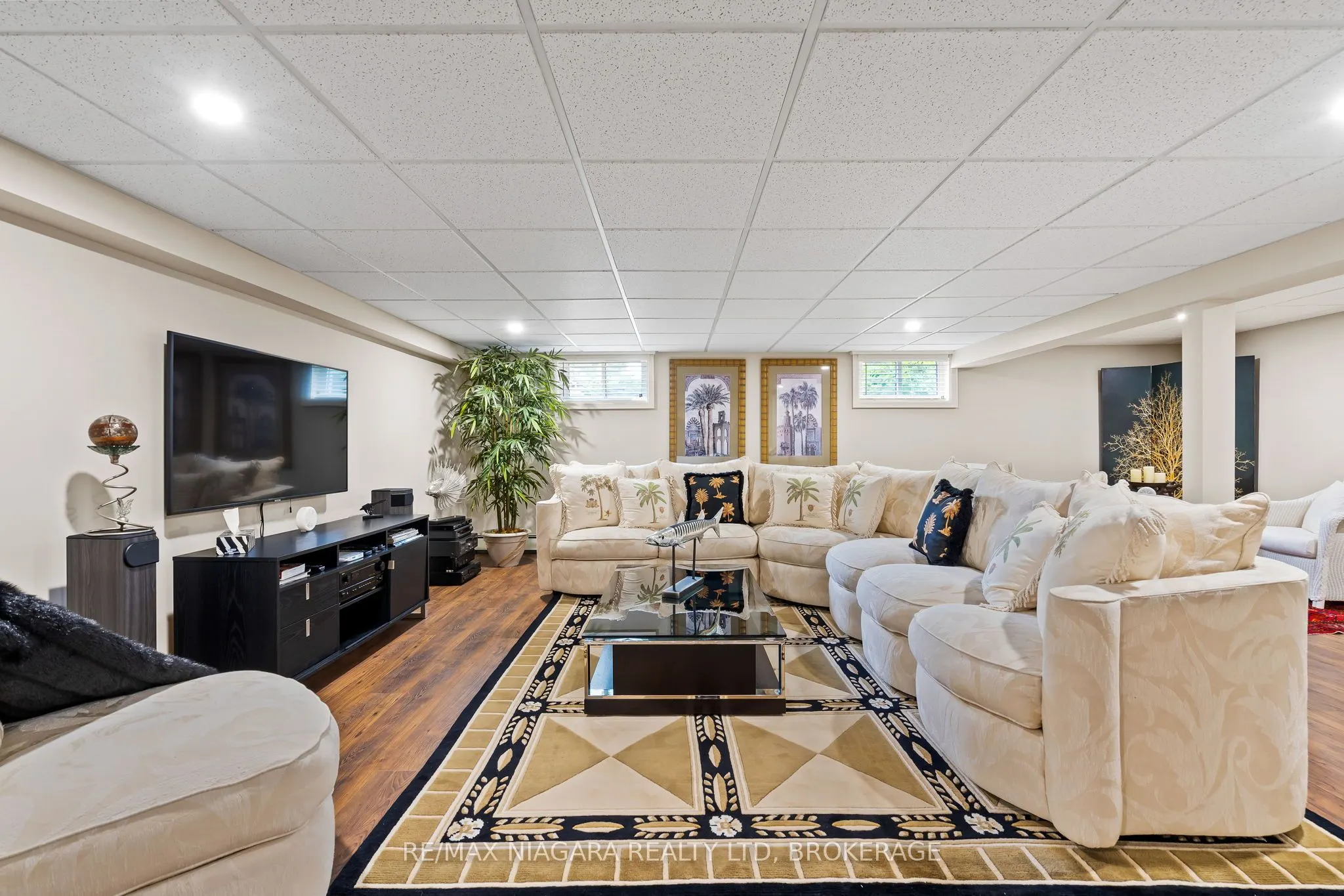 181 Lakeshore Road