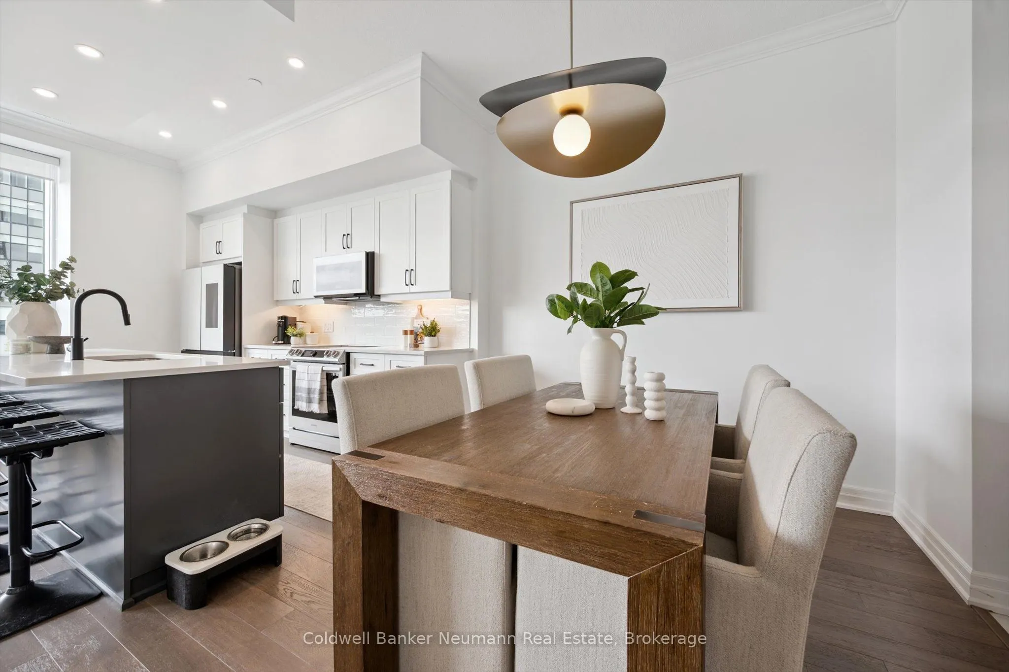 1880 Gordon Street, #204