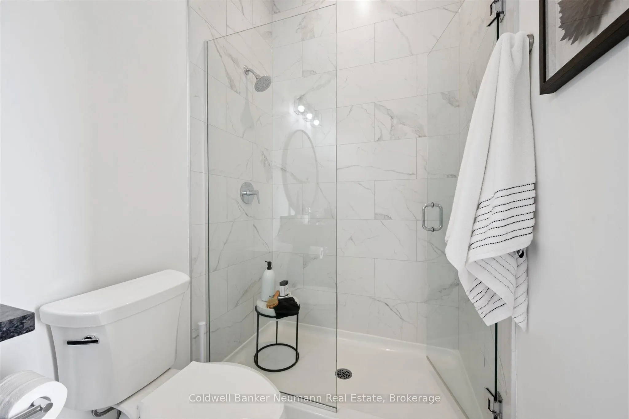 1880 Gordon Street, #204