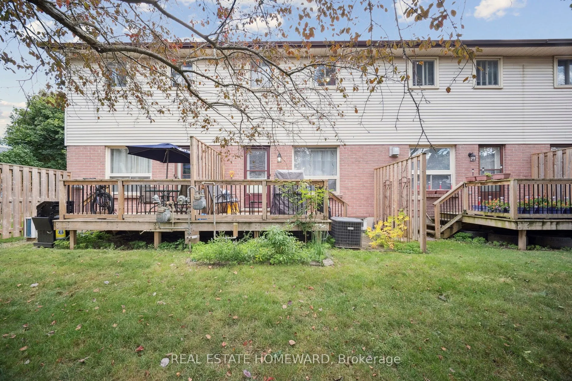12-1093 Nellis Street, #12