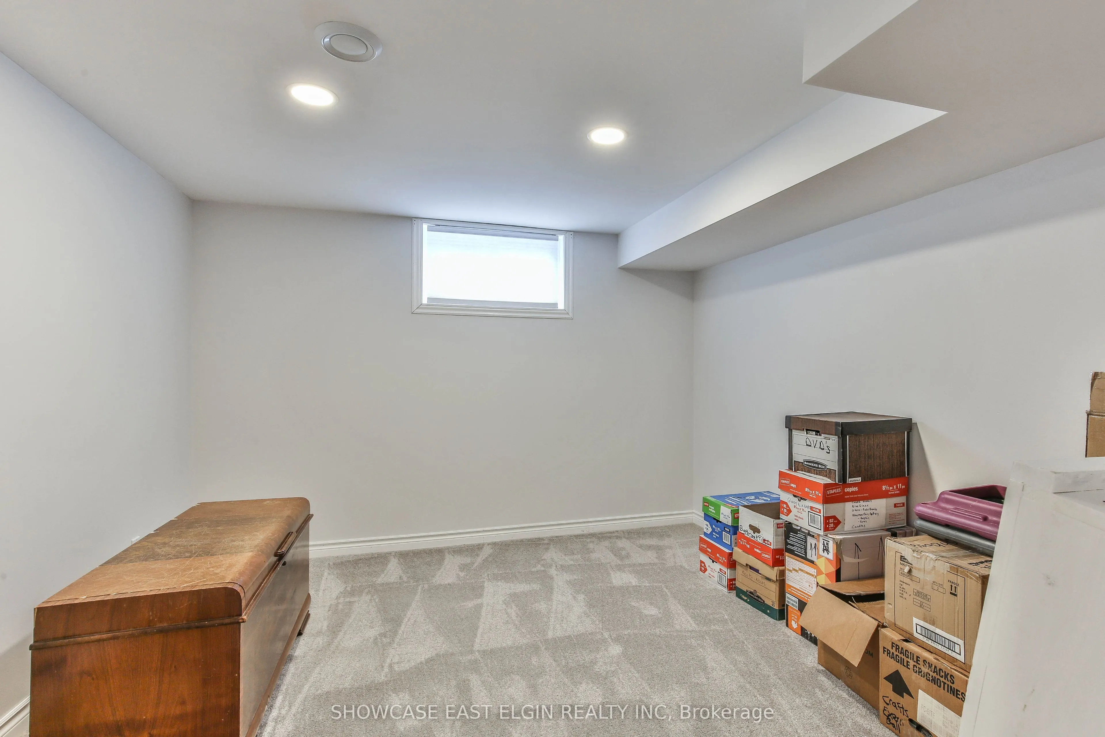 450 John Street S
