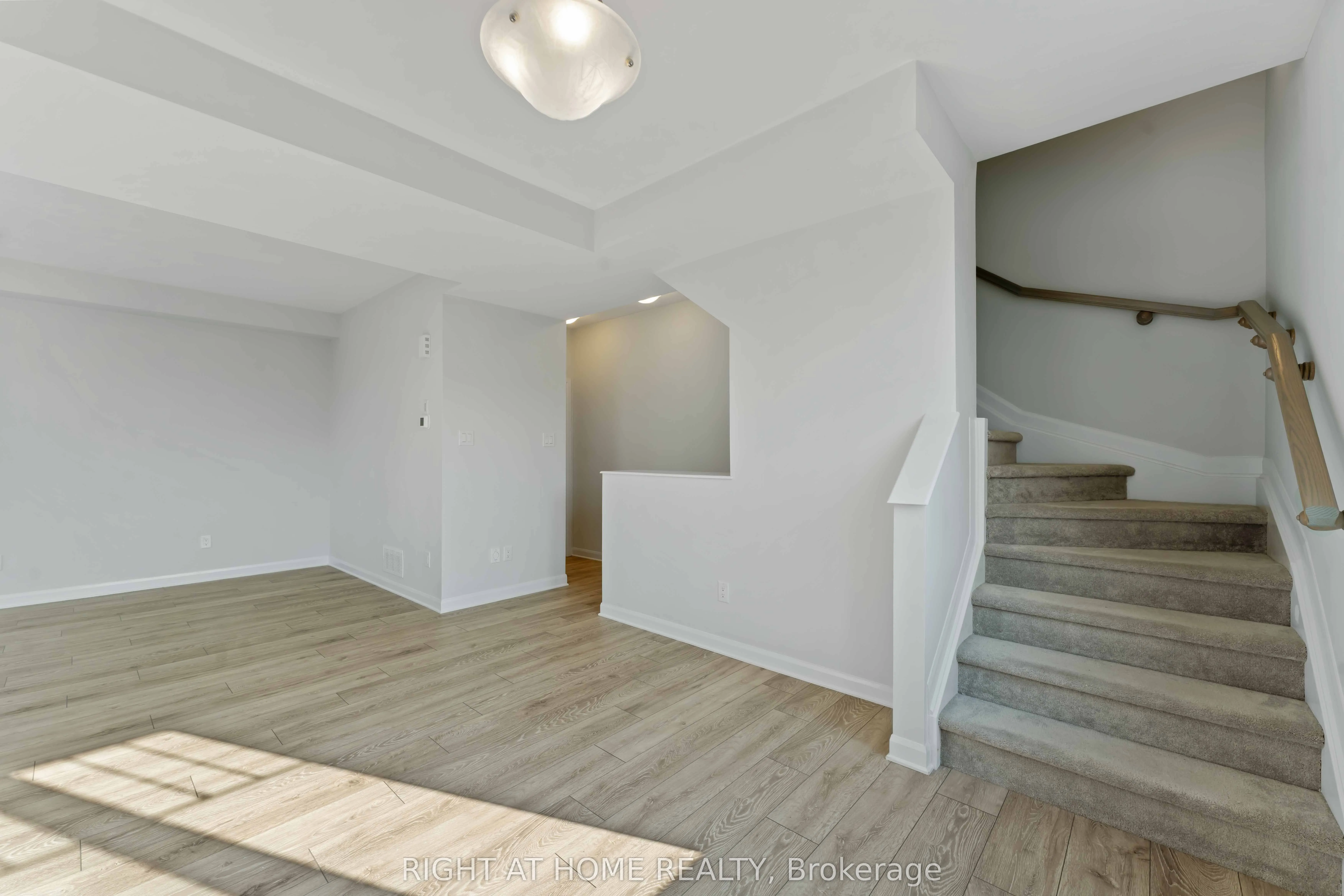 214 Attwell Private