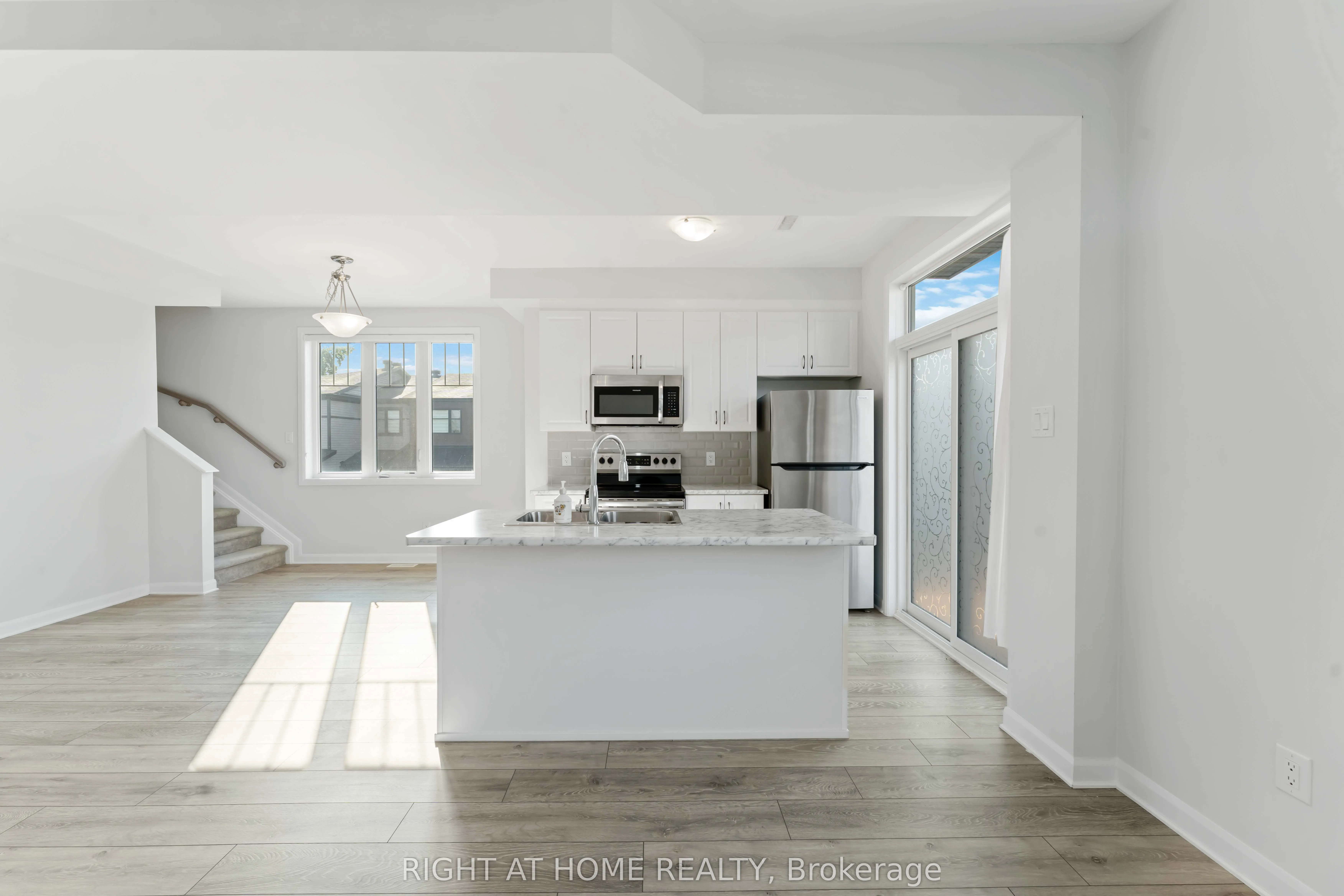 214 Attwell Private