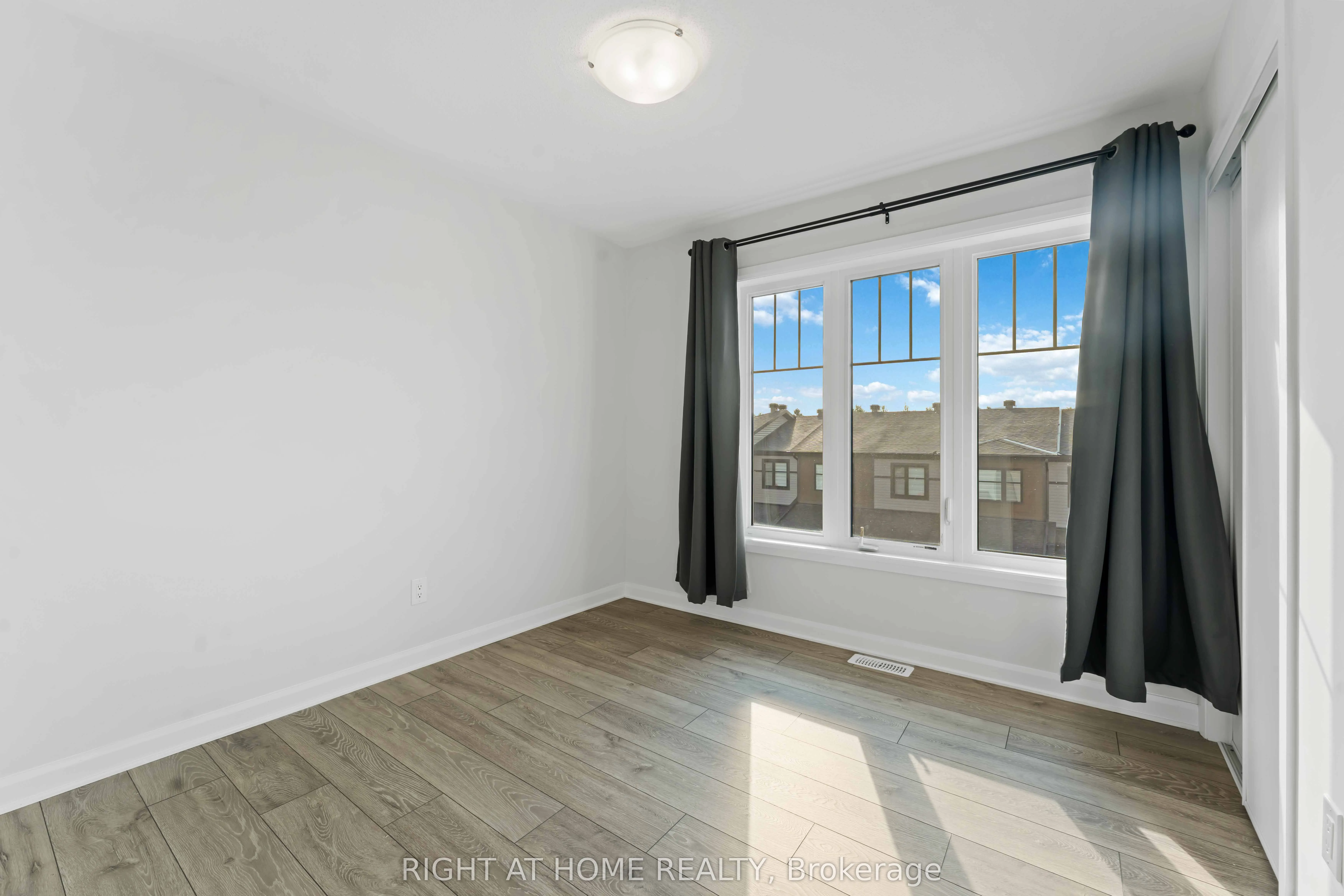 214 Attwell Private