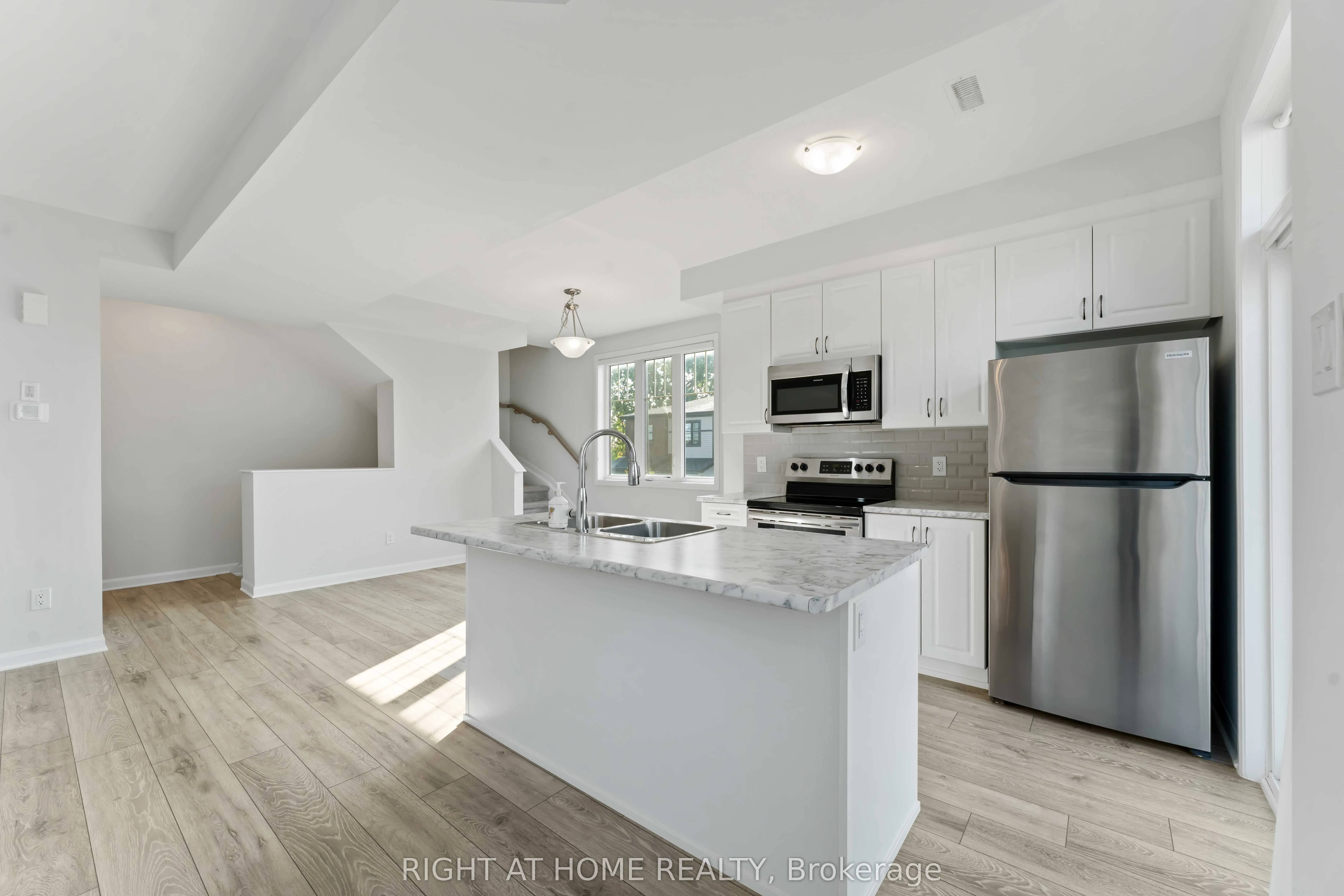 214 Attwell Private